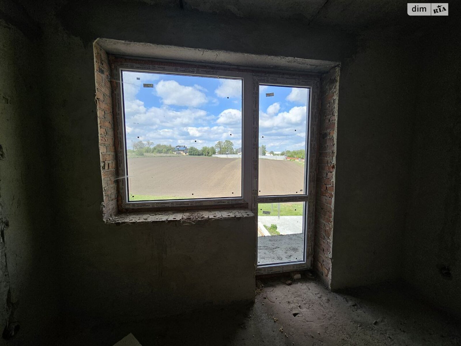трехэтажный таунхаус, 160 кв. м, кирпич. Продажа в Смыковцы фото 1 трехэтажный таунхаус, 160 кв. м, кирпич. Продажа в Смыковцы фото 1
