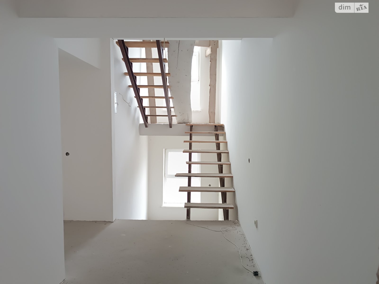 двухэтажный таунхаус, 216 кв. м, кирпич. Продажа в Смыковцы фото 1