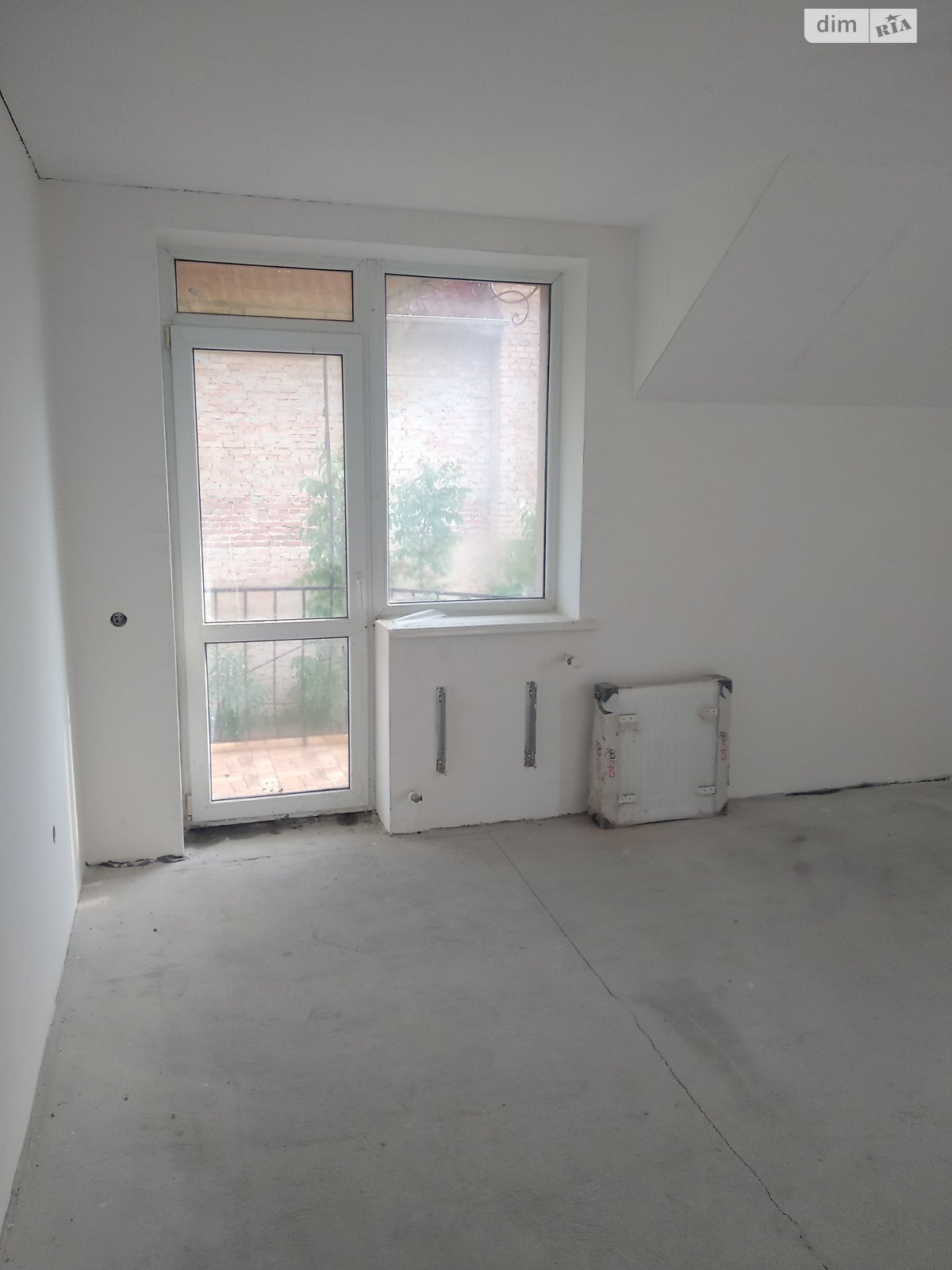 двухэтажный таунхаус, 216 кв. м, кирпич. Продажа в Смыковцы фото 1