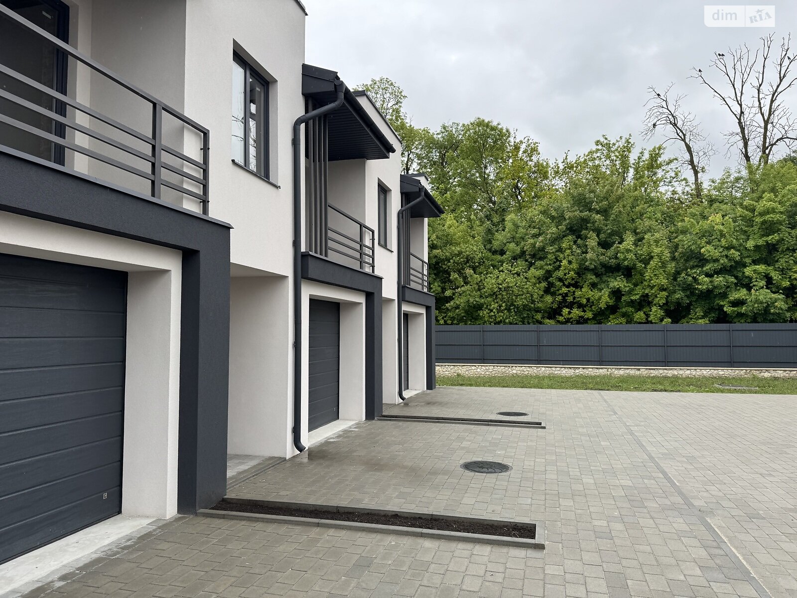 двоповерховий таунхаус, 120 кв. м, цегла. Продаж у Смиківці фото 1 двоповерховий таунхаус, 120 кв. м, цегла. Продаж у Смиківці фото 1