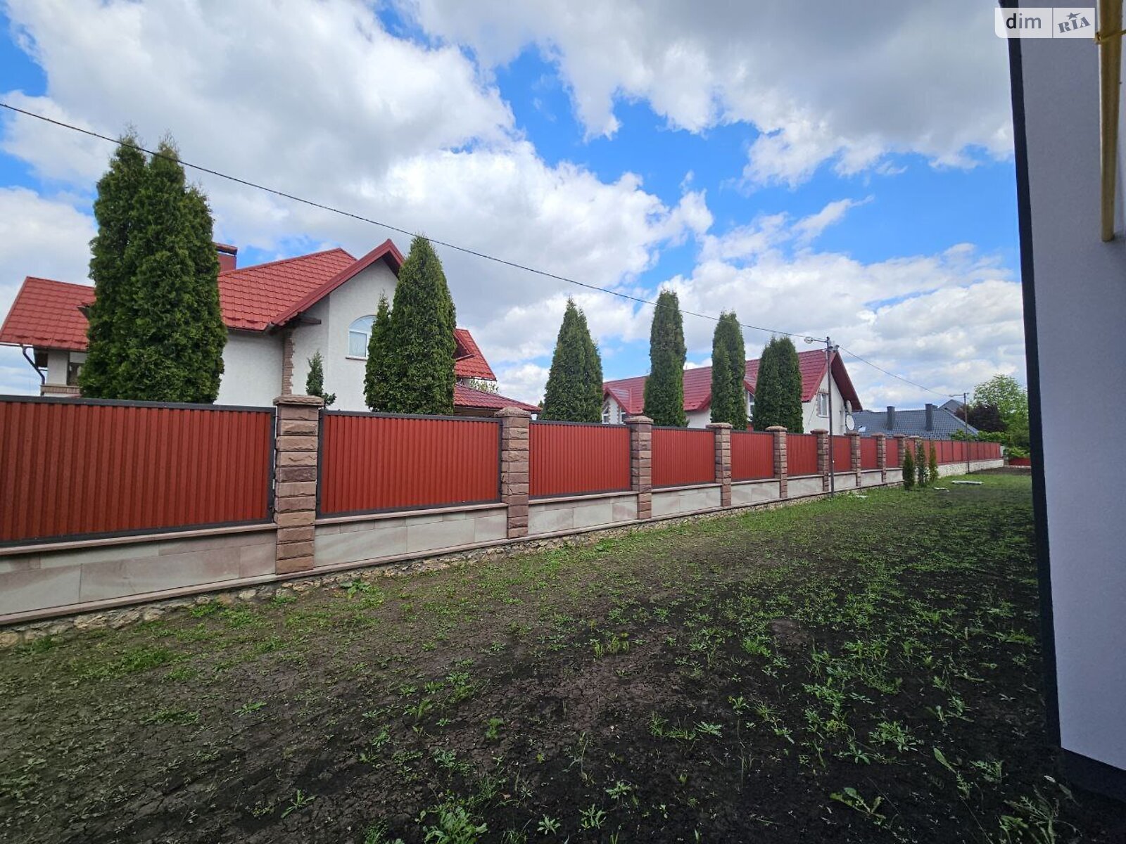 двухэтажный таунхаус, 110 кв. м, кирпич. Продажа в Смыковцы фото 1 двухэтажный таунхаус, 110 кв. м, кирпич. Продажа в Смыковцы фото 1