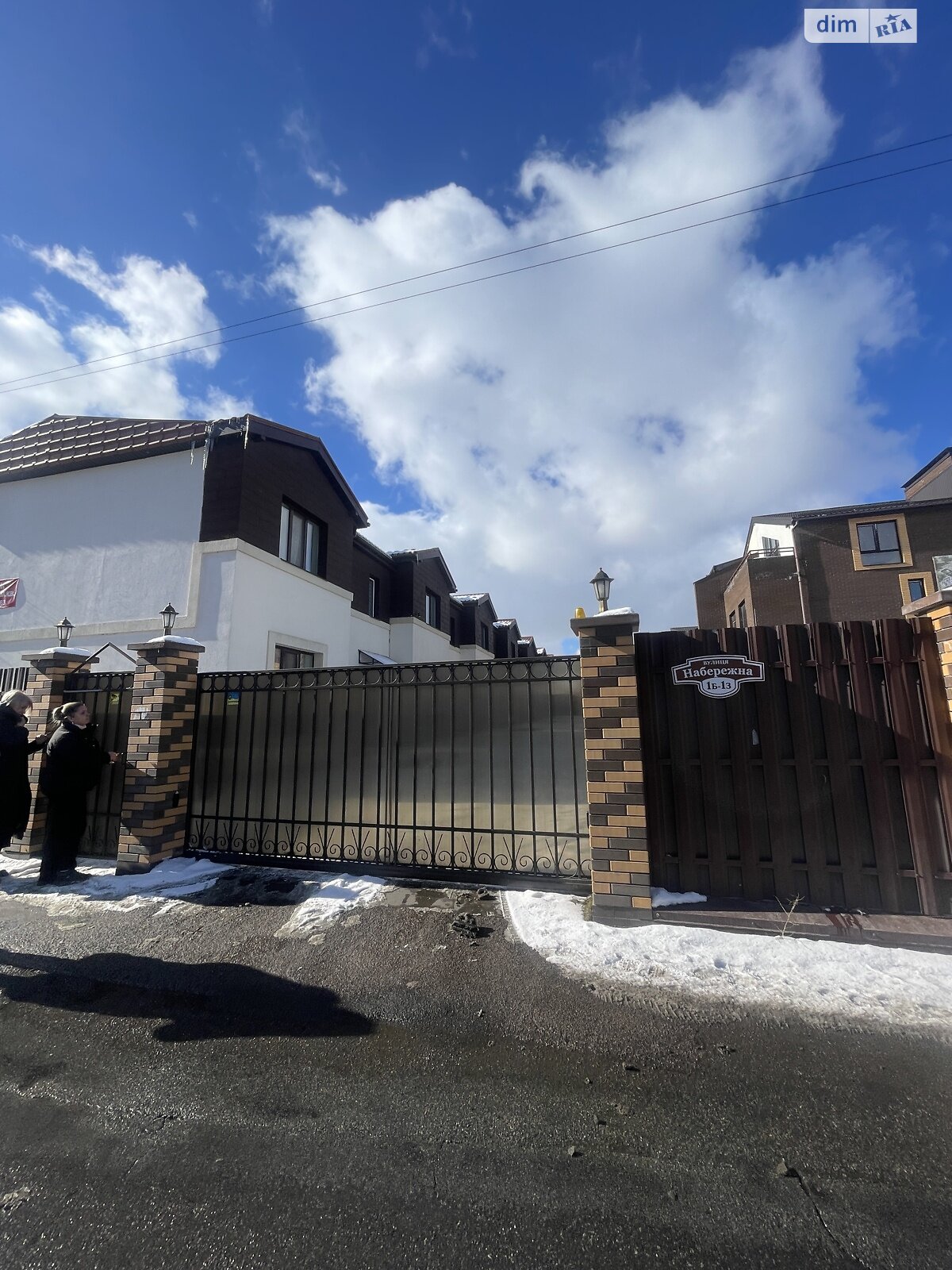 триповерховий таунхаус, 110 кв. м, кирпич. Продаж у Софіївській Борщагівці фото 1 триповерховий таунхаус, 110 кв. м, кирпич. Продаж у Софіївській Борщагівці фото 1