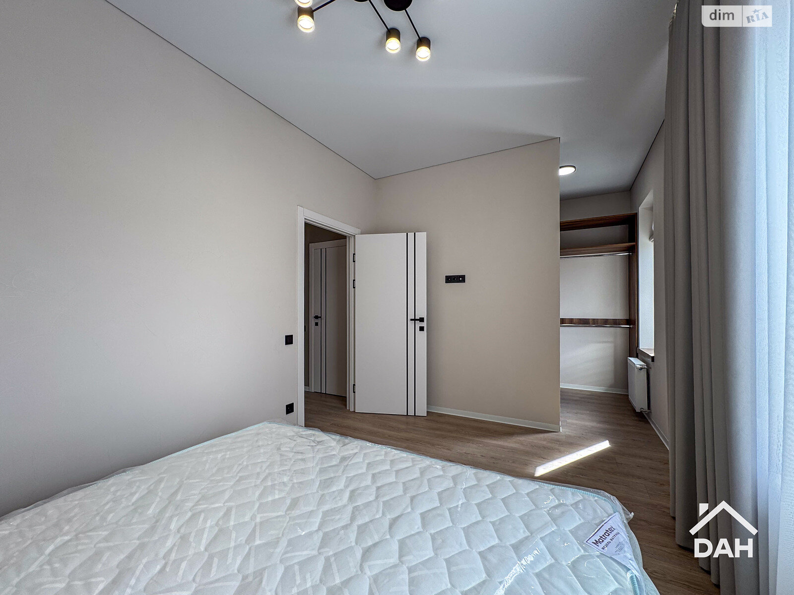 двухэтажный таунхаус, 110 кв. м, керамический блок. Продажа в Софиевской Борщаговке фото 1