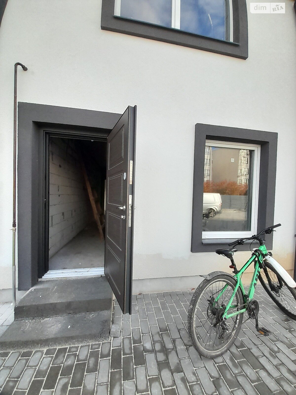 трехэтажный таунхаус, 90 кв. м, газобетон. Продажа в Софиевской Борщаговке фото 1 трехэтажный таунхаус, 90 кв. м, газобетон. Продажа в Софиевской Борщаговке фото 1