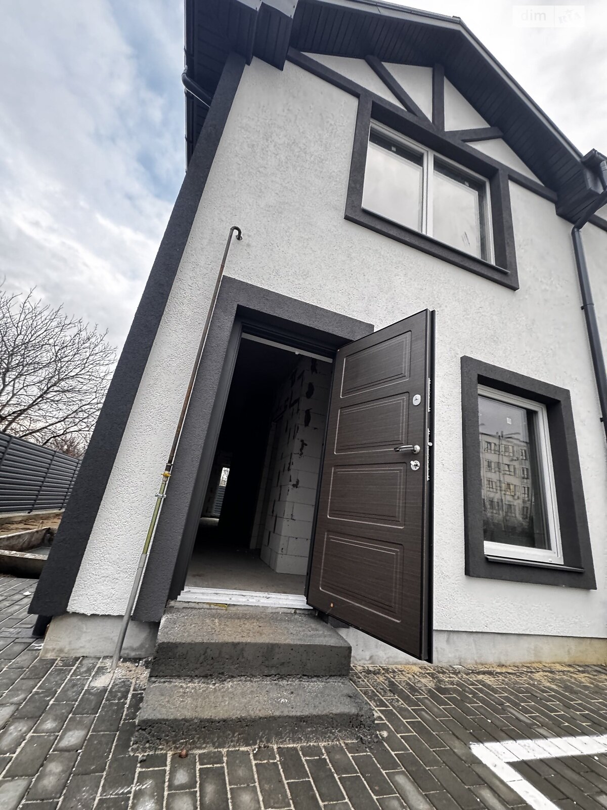 двухэтажный таунхаус, 140 кв. м, керамзитобетон. Продажа в Софиевской Борщаговке фото 1 двухэтажный таунхаус, 140 кв. м, керамзитобетон. Продажа в Софиевской Борщаговке фото 1