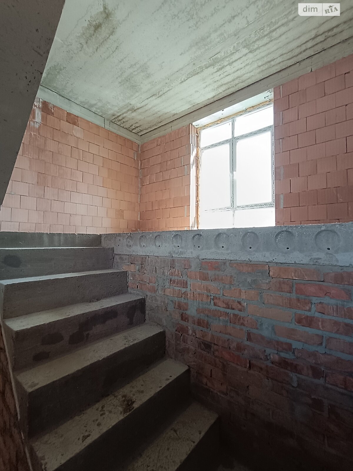 трехэтажный таунхаус, 115 кв. м, кирпич. Продажа в Софиевской Борщаговке фото 1 трехэтажный таунхаус, 115 кв. м, кирпич. Продажа в Софиевской Борщаговке фото 1