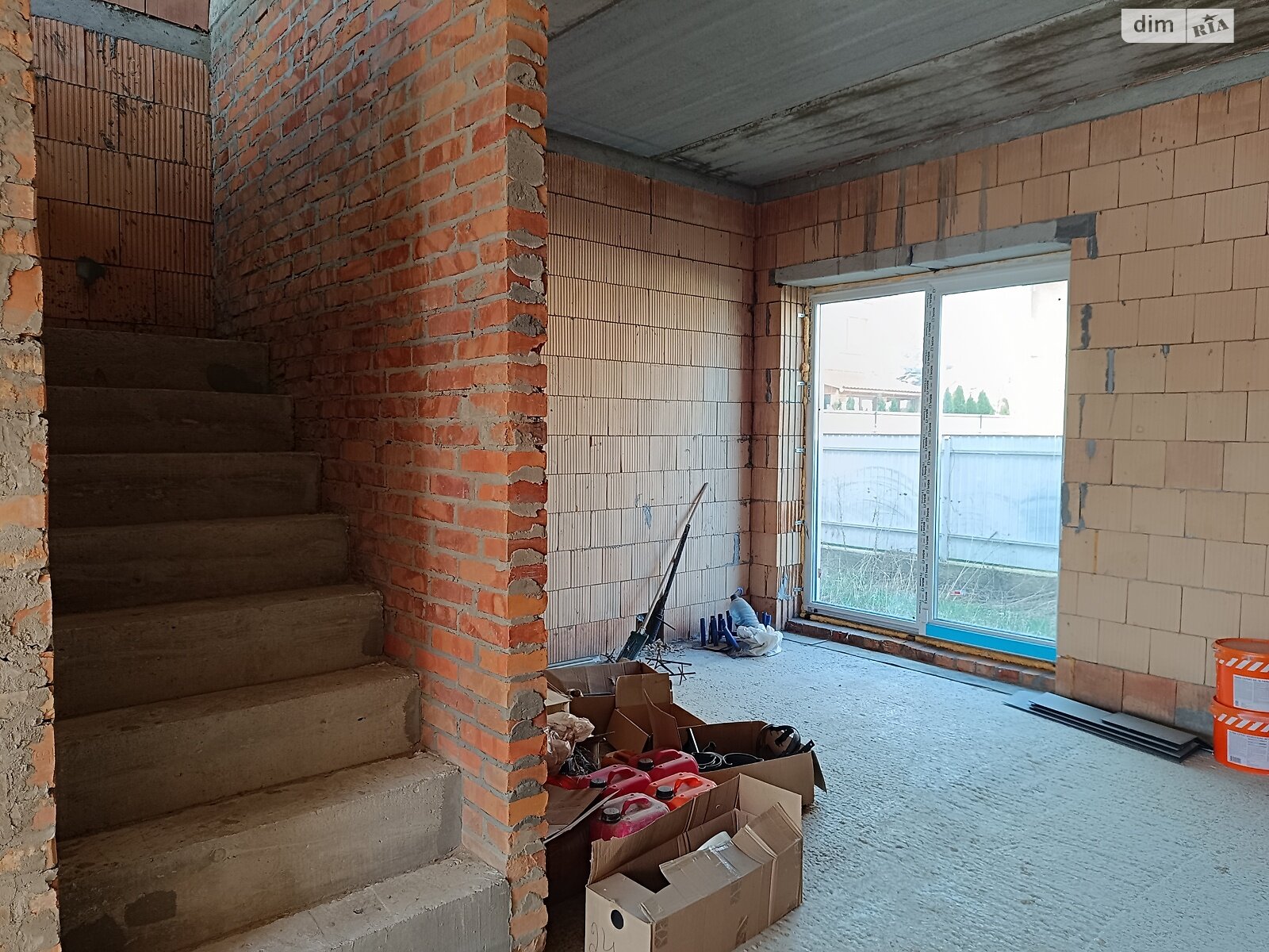 трехэтажный таунхаус, 115 кв. м, кирпич. Продажа в Софиевской Борщаговке фото 1 трехэтажный таунхаус, 115 кв. м, кирпич. Продажа в Софиевской Борщаговке фото 1