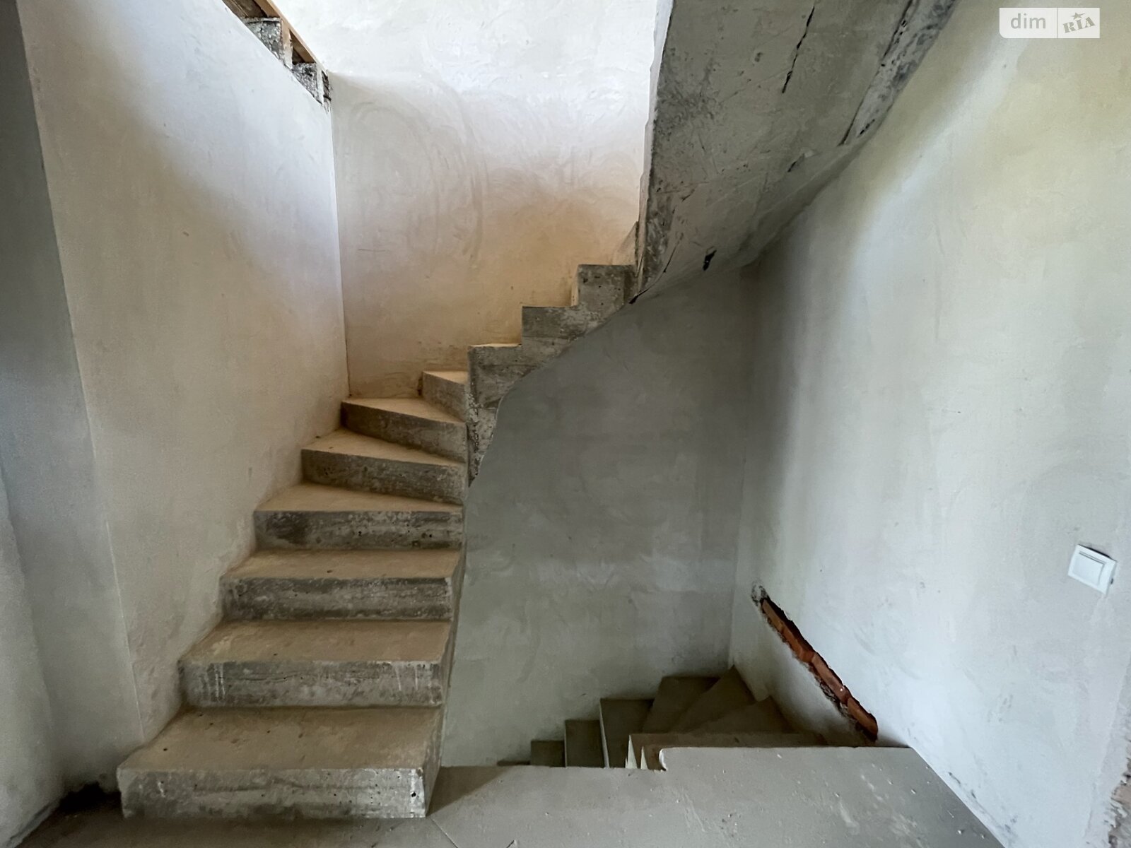 трехэтажный таунхаус, 165 кв. м, кирпич. Продажа в Софиевской Борщаговке фото 1 трехэтажный таунхаус, 165 кв. м, кирпич. Продажа в Софиевской Борщаговке фото 1