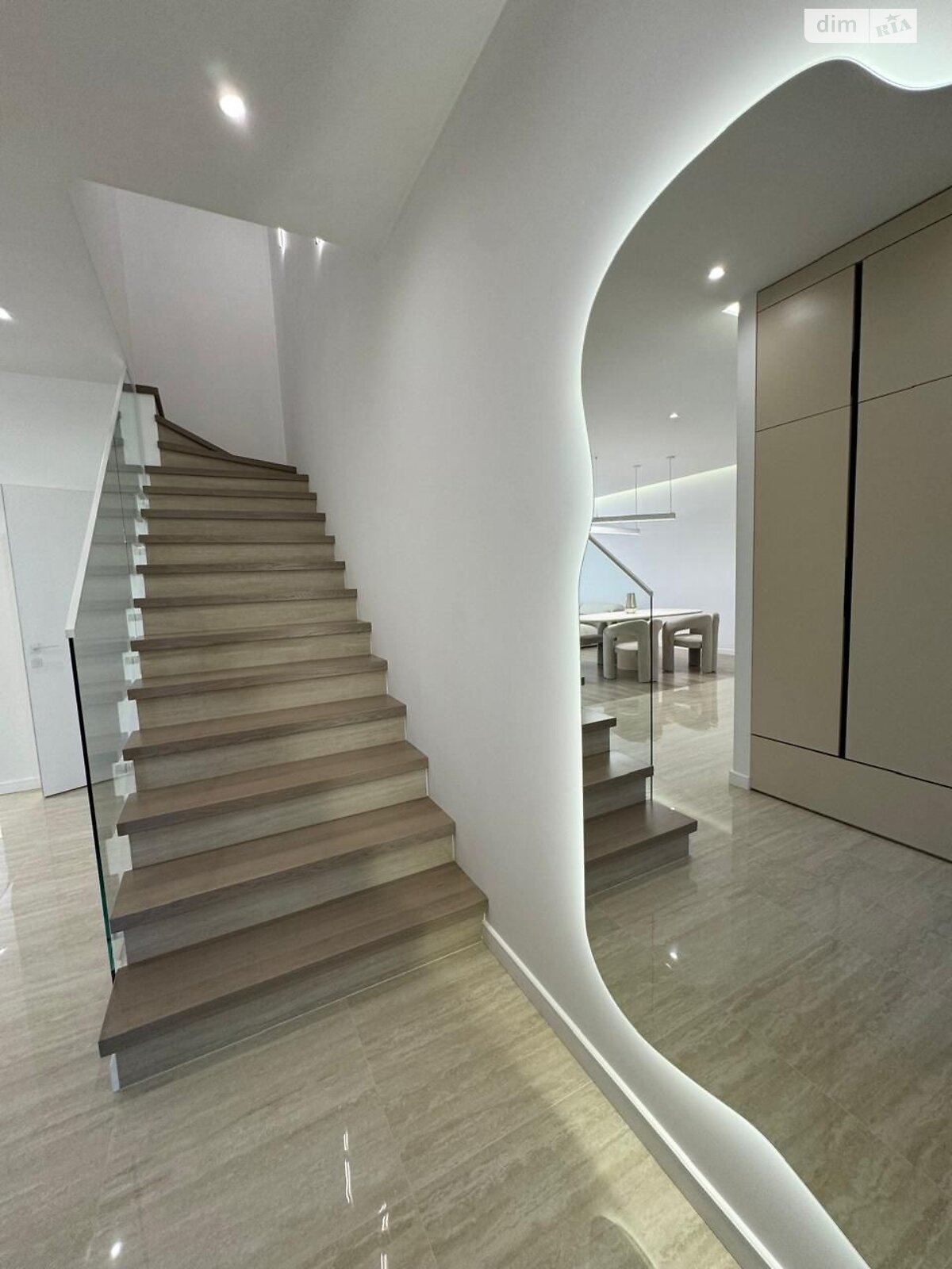 двоповерховий таунхаус, 135 кв. м, цегла. Продаж у Сторожниці фото 1 двоповерховий таунхаус, 135 кв. м, цегла. Продаж у Сторожниці фото 1