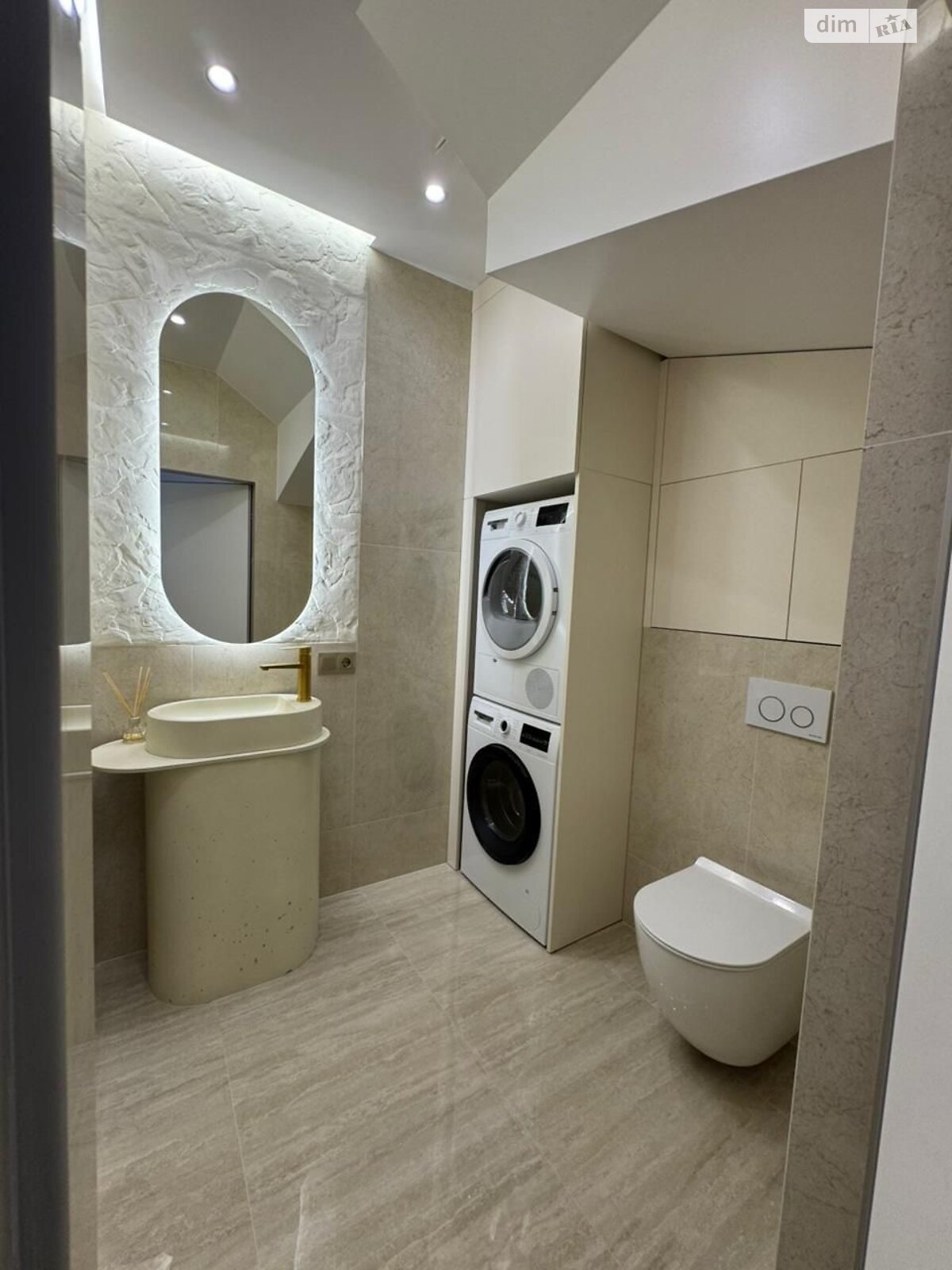 двоповерховий таунхаус, 135 кв. м, цегла. Продаж у Сторожниці фото 1 двоповерховий таунхаус, 135 кв. м, цегла. Продаж у Сторожниці фото 1