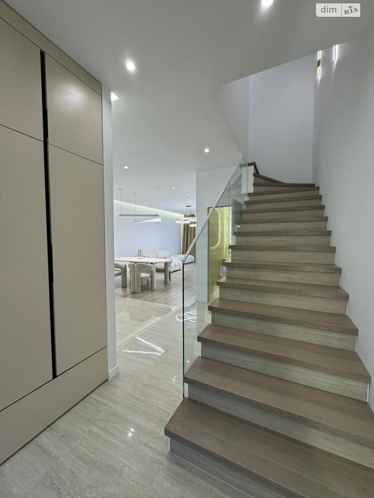 двоповерховий таунхаус, 135 кв. м, цегла. Продаж у Сторожниці фото 1 двоповерховий таунхаус, 135 кв. м, цегла. Продаж у Сторожниці фото 1