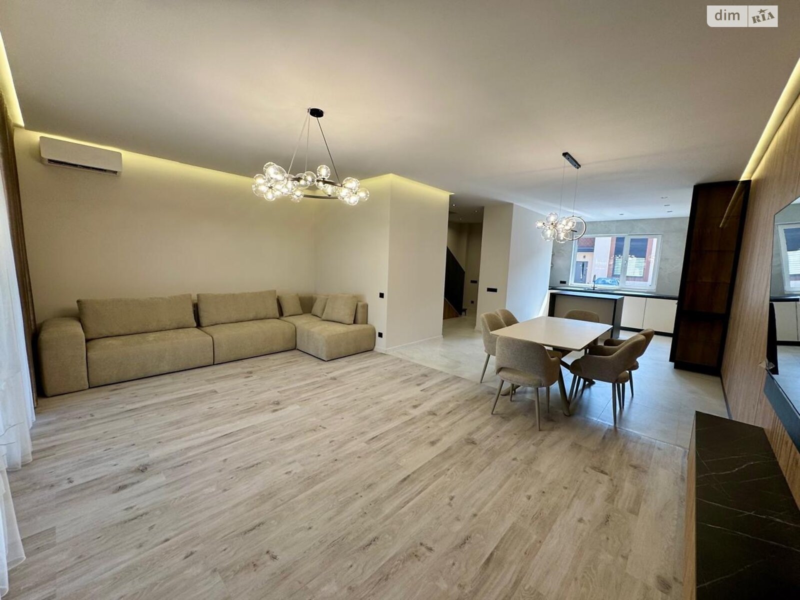 двоповерховий таунхаус, 120 кв. м, цегла. Продаж у Сторожниці фото 1