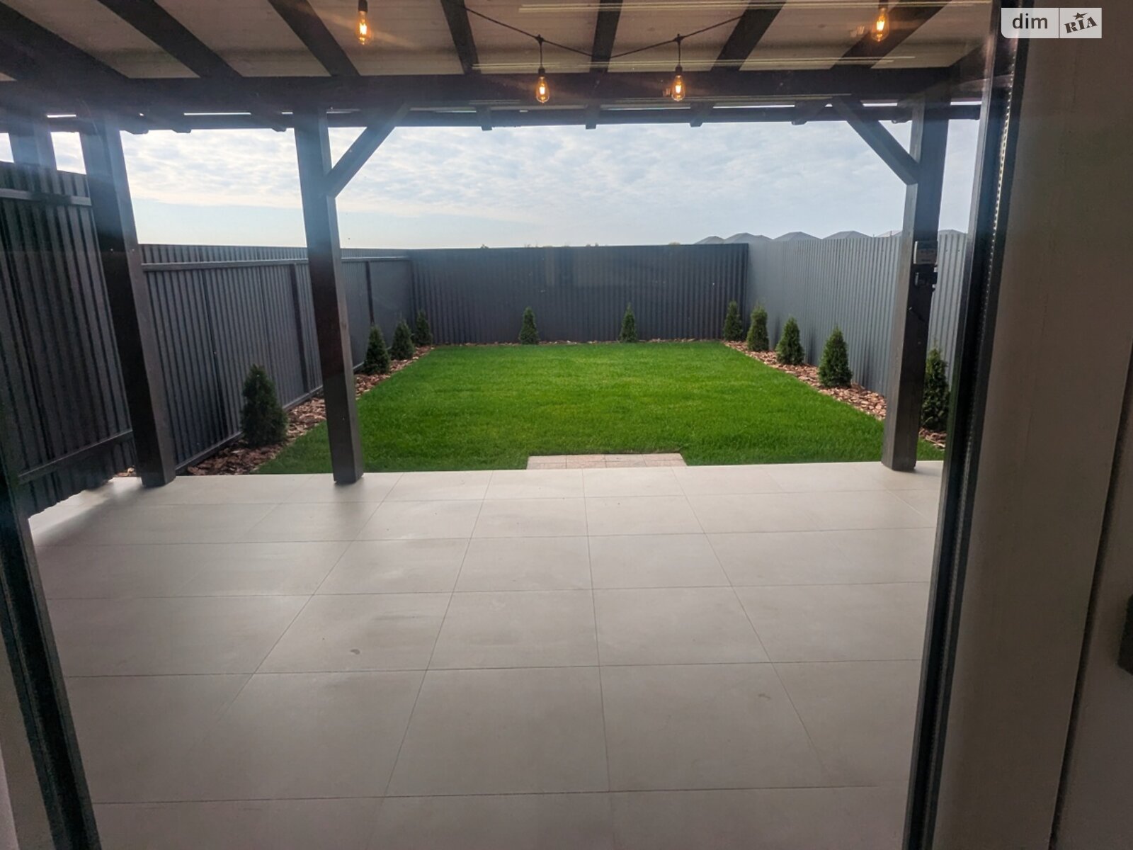 двоповерховий таунхаус, 123 кв. м, цегла. Продаж у Сторожниці фото 1 двоповерховий таунхаус, 123 кв. м, цегла. Продаж у Сторожниці фото 1