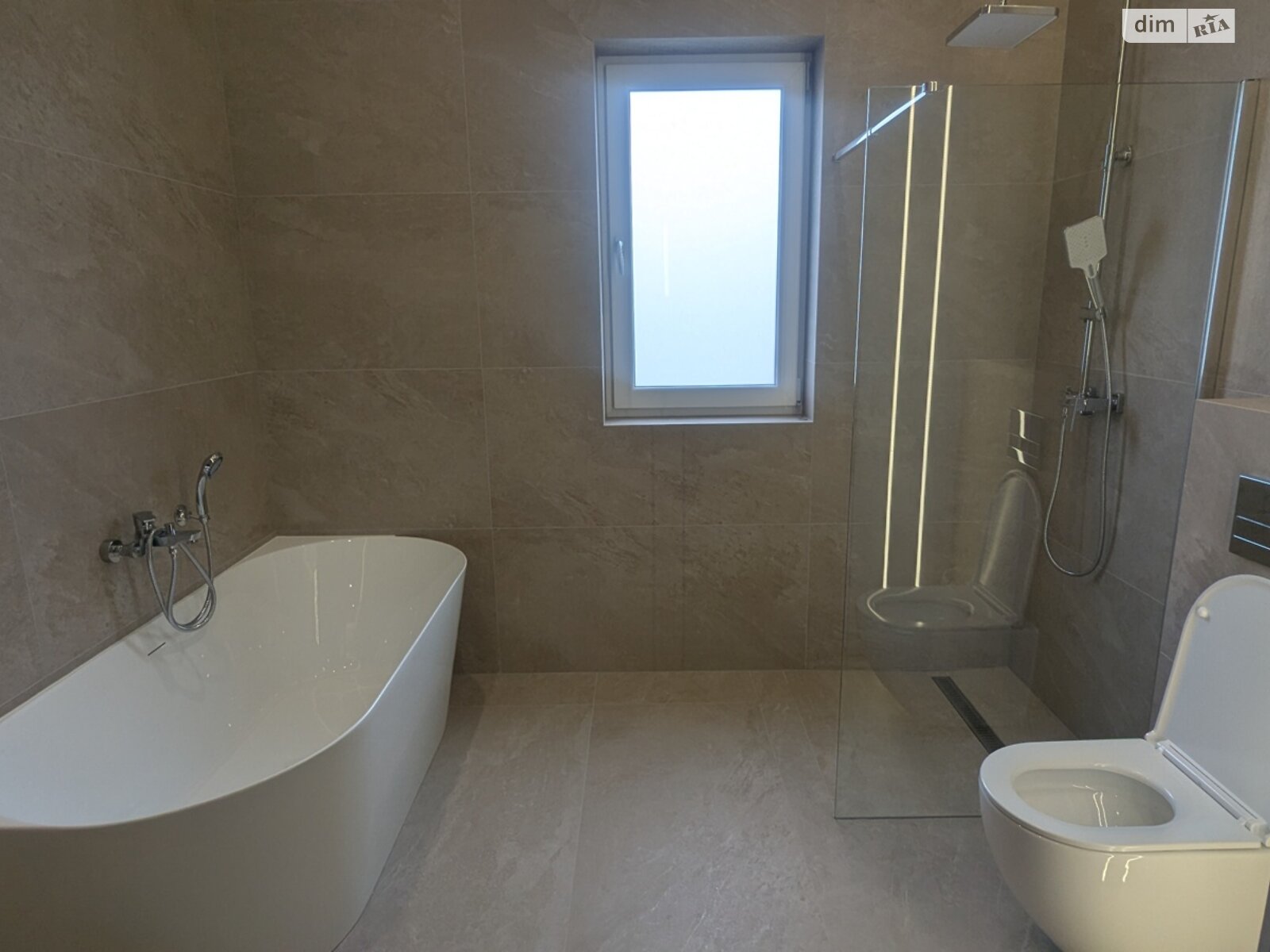 двоповерховий таунхаус, 123 кв. м, цегла. Продаж у Сторожниці фото 1 двоповерховий таунхаус, 123 кв. м, цегла. Продаж у Сторожниці фото 1