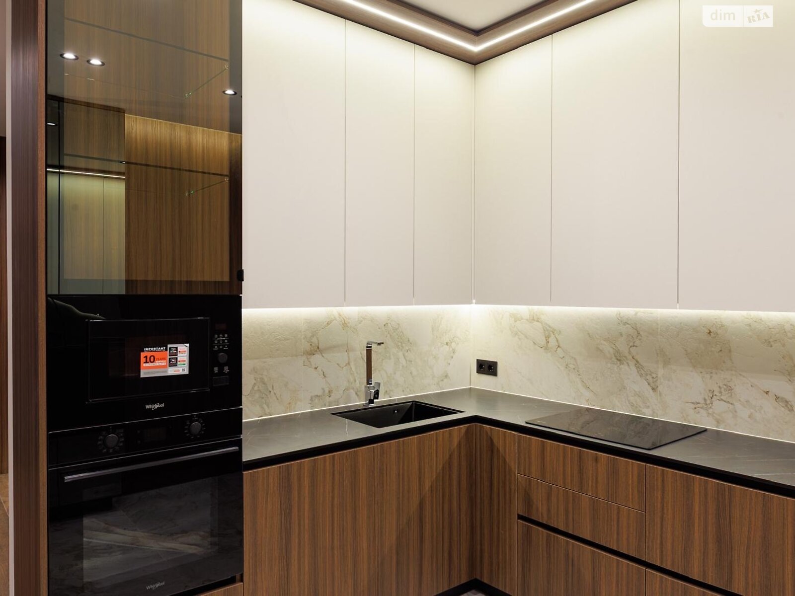 двоповерховий таунхаус, 125 кв. м, цегла. Продаж у Сторожниці фото 1 двоповерховий таунхаус, 125 кв. м, цегла. Продаж у Сторожниці фото 1