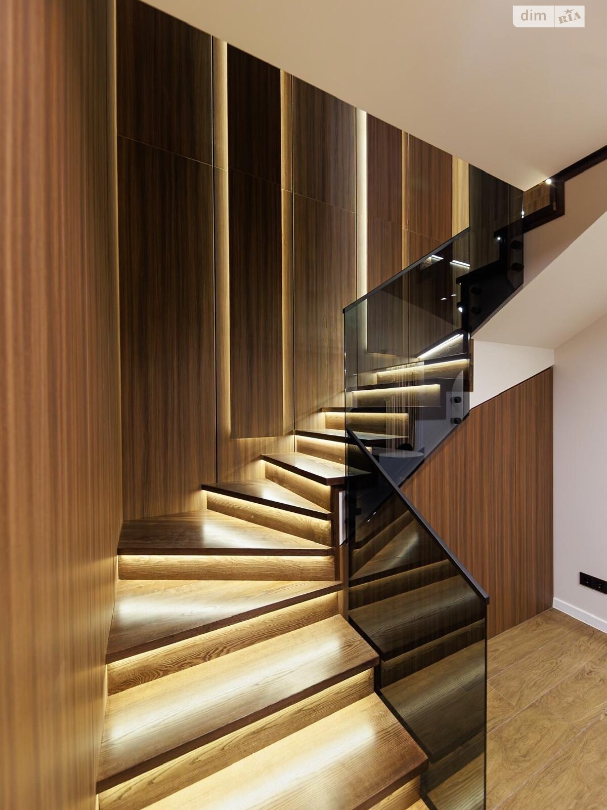 двоповерховий таунхаус, 125 кв. м, цегла. Продаж у Сторожниці фото 1 двоповерховий таунхаус, 125 кв. м, цегла. Продаж у Сторожниці фото 1