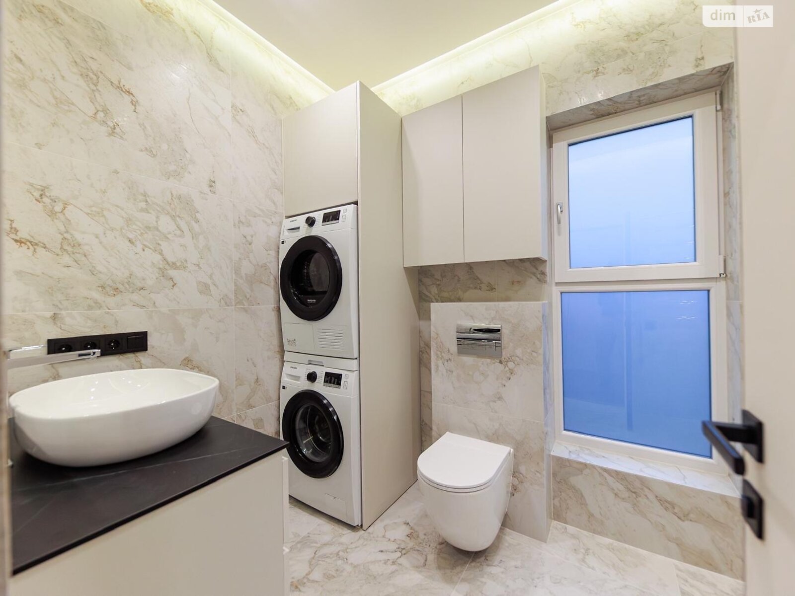 двоповерховий таунхаус, 125 кв. м, цегла. Продаж у Сторожниці фото 1 двоповерховий таунхаус, 125 кв. м, цегла. Продаж у Сторожниці фото 1