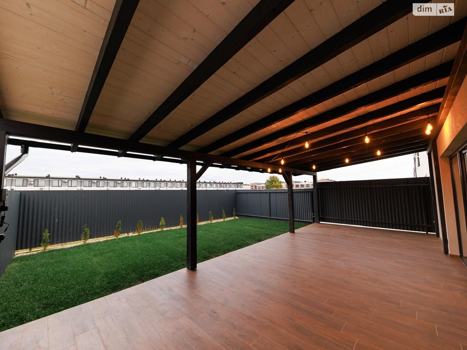 двоповерховий таунхаус, 125 кв. м, цегла. Продаж у Сторожниці фото 1 двоповерховий таунхаус, 125 кв. м, цегла. Продаж у Сторожниці фото 1