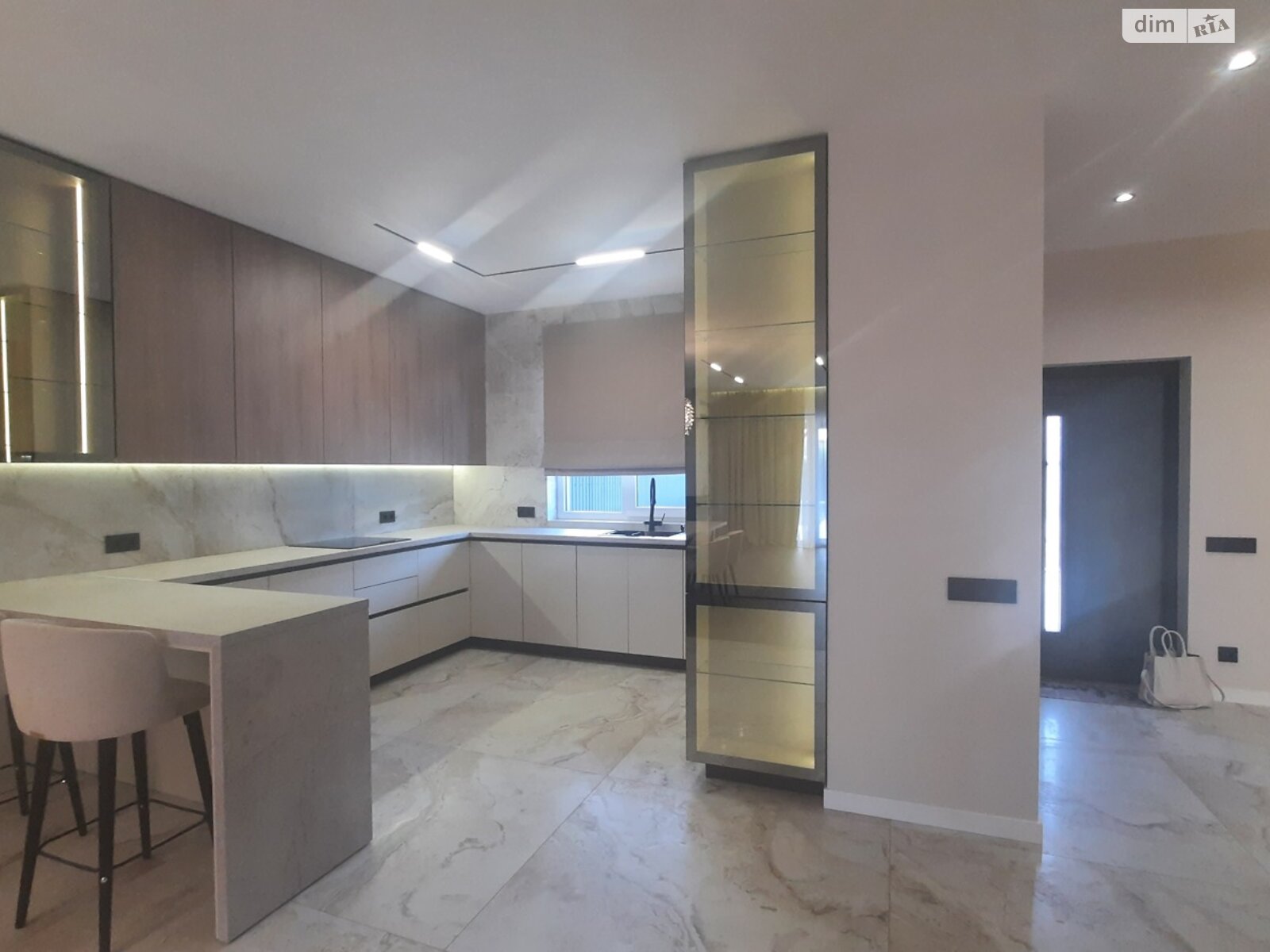 двоповерховий таунхаус, 144.3 кв. м, цегла. Продаж у Сторожниці фото 1 двоповерховий таунхаус, 144.3 кв. м, цегла. Продаж у Сторожниці фото 1
