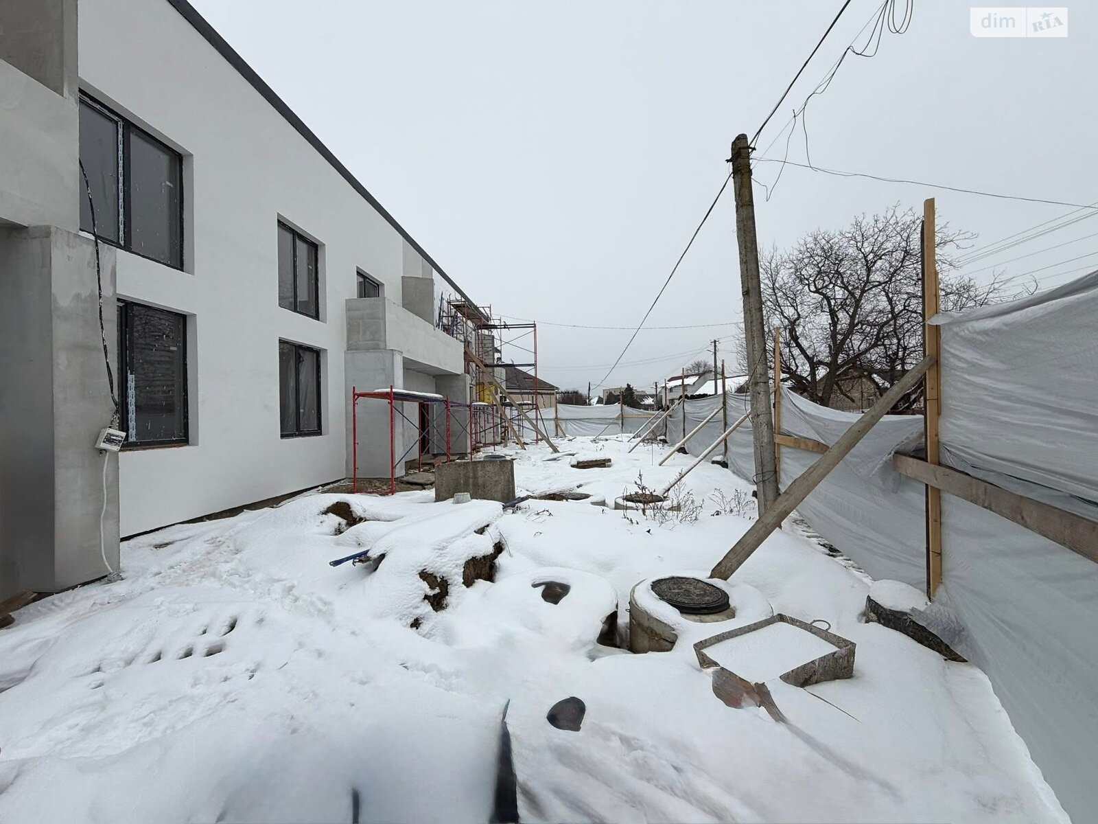 двухэтажный таунхаус, 115 кв. м, кирпич. Продажа в Сторожнице фото 1