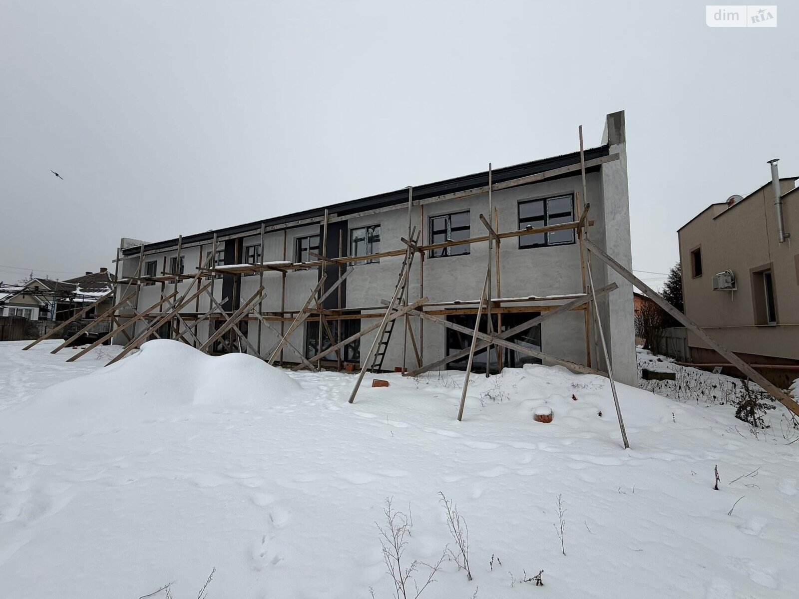 двухэтажный таунхаус, 115 кв. м, кирпич. Продажа в Сторожнице фото 1