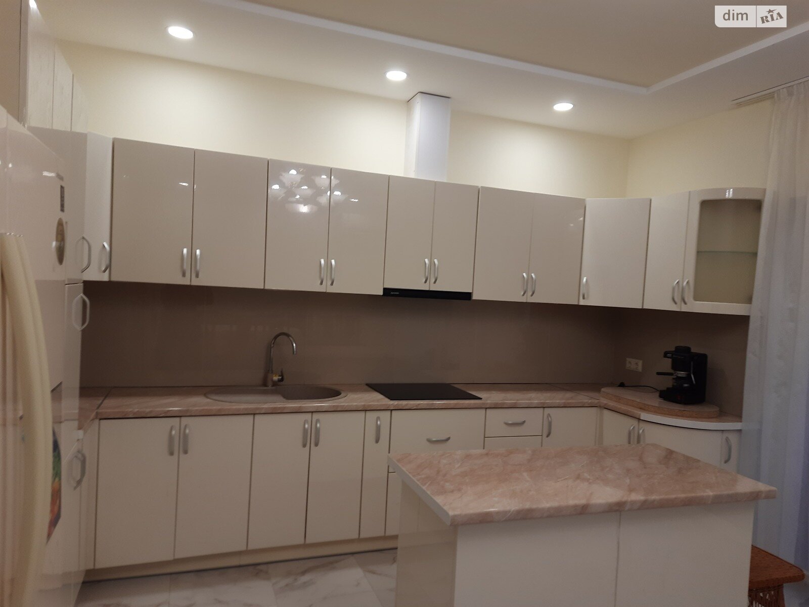 двоповерховий таунхаус, 135 кв. м, цегла. Продаж у Сторожниці фото 1 двоповерховий таунхаус, 135 кв. м, цегла. Продаж у Сторожниці фото 1