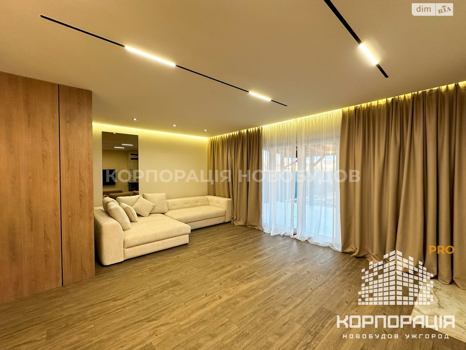 двухэтажный таунхаус, 145 кв. м, кирпич. Продажа в Сторожнице фото 1 двухэтажный таунхаус, 145 кв. м, кирпич. Продажа в Сторожнице фото 1