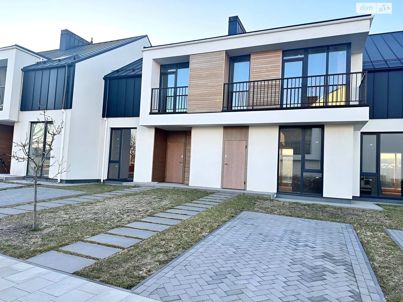 двоповерховий таунхаус, 107 кв. м, керамічна цегла. Продаж у Стоянці фото 1 двоповерховий таунхаус, 107 кв. м, керамічна цегла. Продаж у Стоянці фото 1