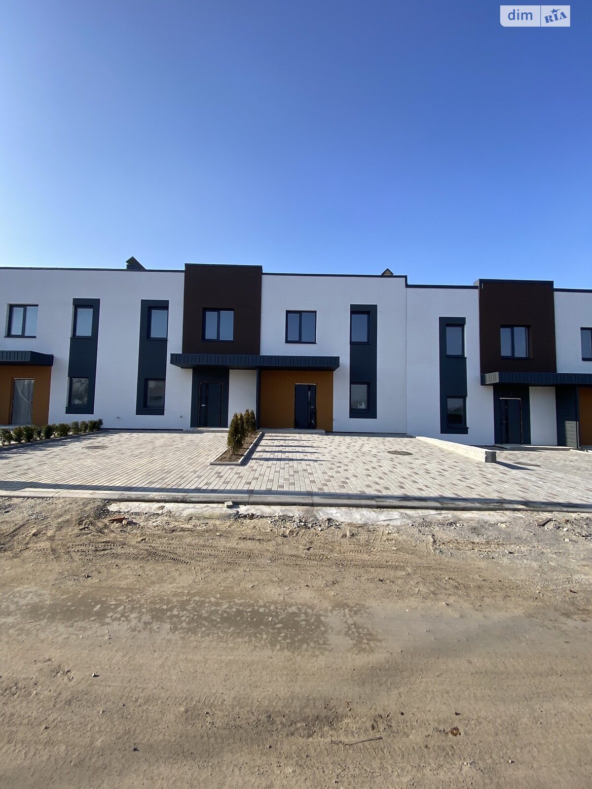 двоповерховий таунхаус, 126 кв. м, цегла. Продаж у Стрижавці фото 1 двоповерховий таунхаус, 126 кв. м, цегла. Продаж у Стрижавці фото 1