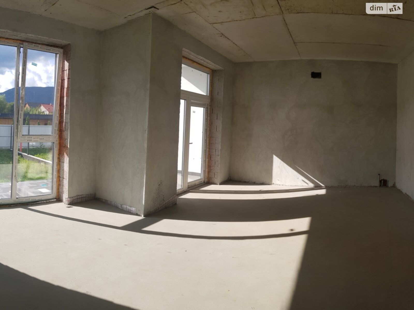 двоповерховий таунхаус, 140 кв. м, кирпич. Продаж в Сваляві, район Свалява фото 1