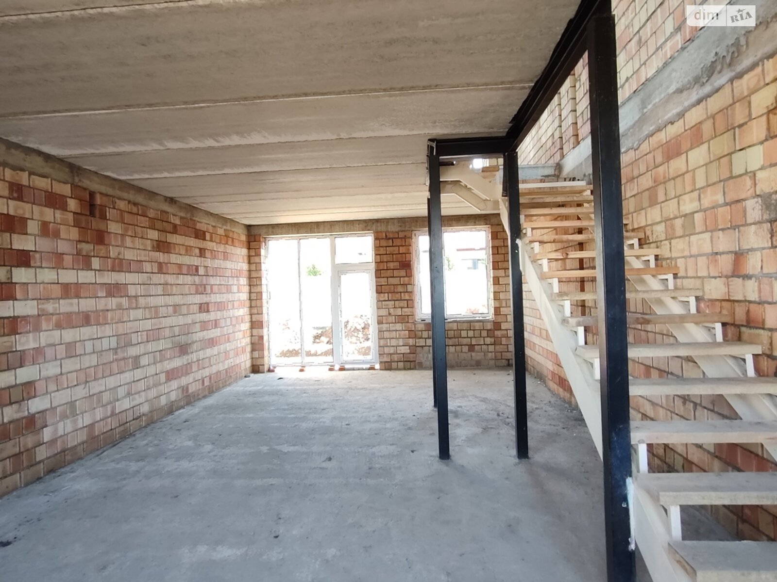 двухэтажный таунхаус, 103 кв. м, кирпич. Продажа в Таирово фото 1 двухэтажный таунхаус, 103 кв. м, кирпич. Продажа в Таирово фото 1