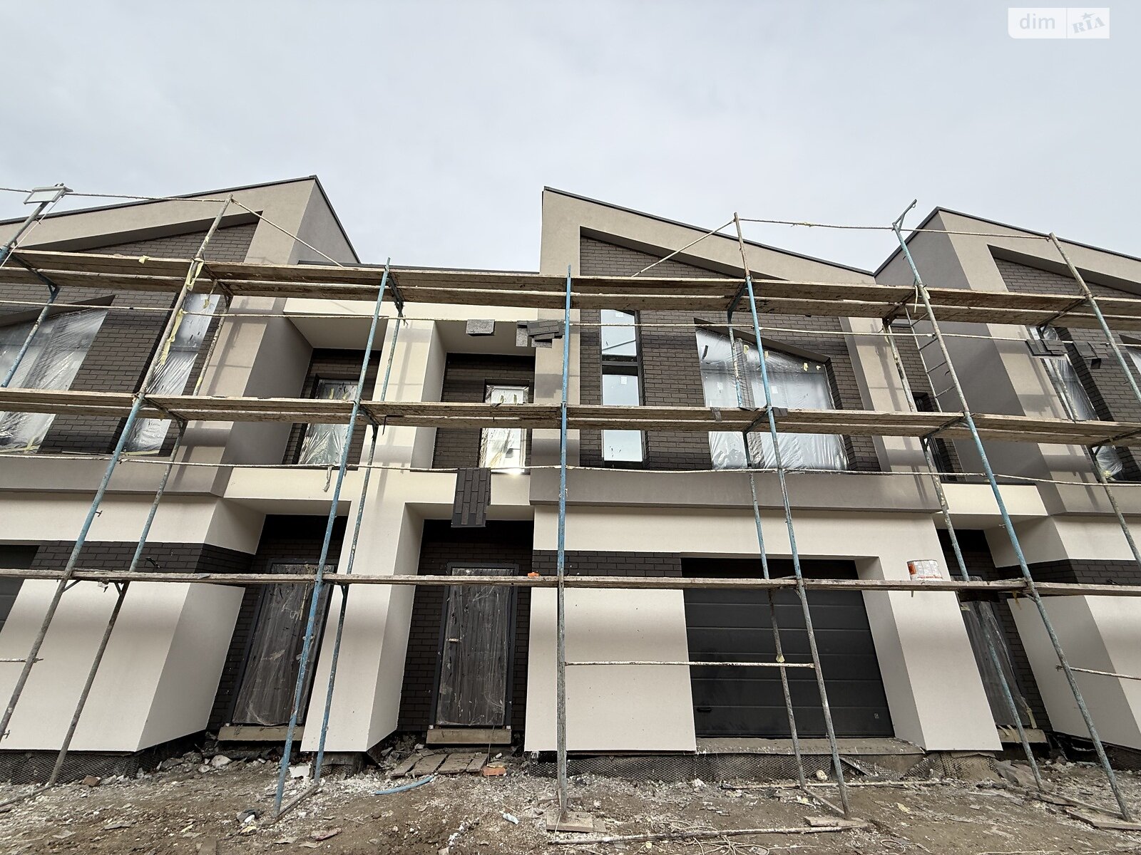 двухэтажный таунхаус, 130 кв. м, кирпич. Продажа в Тернополе фото 1 двухэтажный таунхаус, 130 кв. м, кирпич. Продажа в Тернополе фото 1