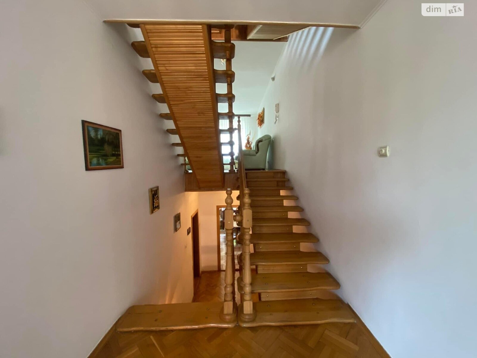 трехэтажный таунхаус, 265 кв. м, кирпич. Продажа в Тернополе район Канада фото 1 трехэтажный таунхаус, 265 кв. м, кирпич. Продажа в Тернополе район Канада фото 1