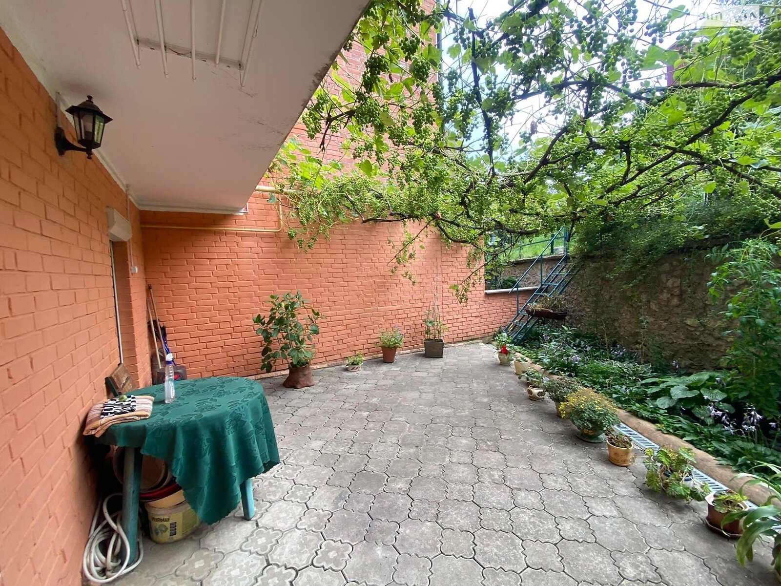 трехэтажный таунхаус, 265 кв. м, кирпич. Продажа в Тернополе район Канада фото 1 трехэтажный таунхаус, 265 кв. м, кирпич. Продажа в Тернополе район Канада фото 1