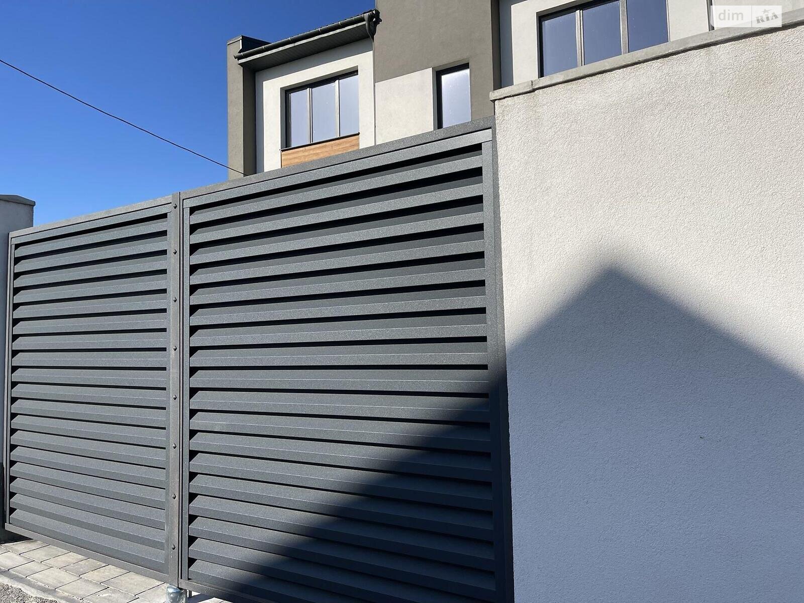 трехэтажный таунхаус, 180 кв. м, кирпич. Продажа в Тернополе район Кутковцы фото 1 трехэтажный таунхаус, 180 кв. м, кирпич. Продажа в Тернополе район Кутковцы фото 1