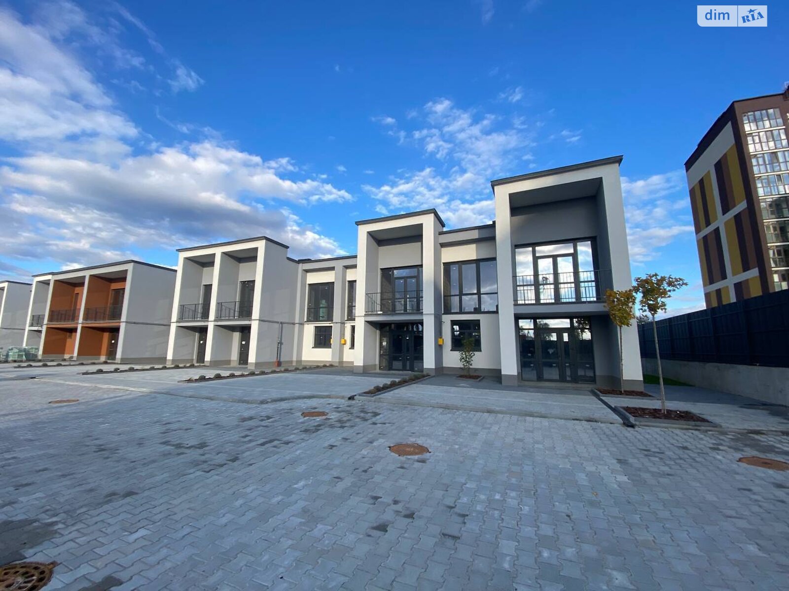 двухэтажный таунхаус, 87 кв. м, кирпич. Продажа в Тернополе район Авторынок фото 1