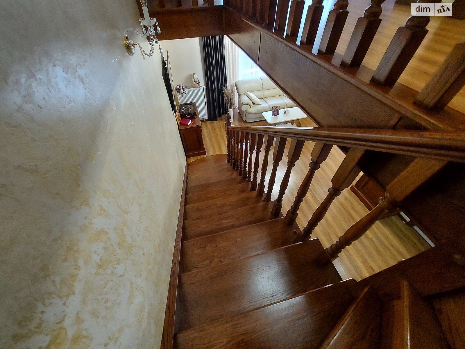 трехэтажный таунхаус, 170 кв. м, кирпич. Продажа в Тернополе район Северный фото 1 трехэтажный таунхаус, 170 кв. м, кирпич. Продажа в Тернополе район Северный фото 1