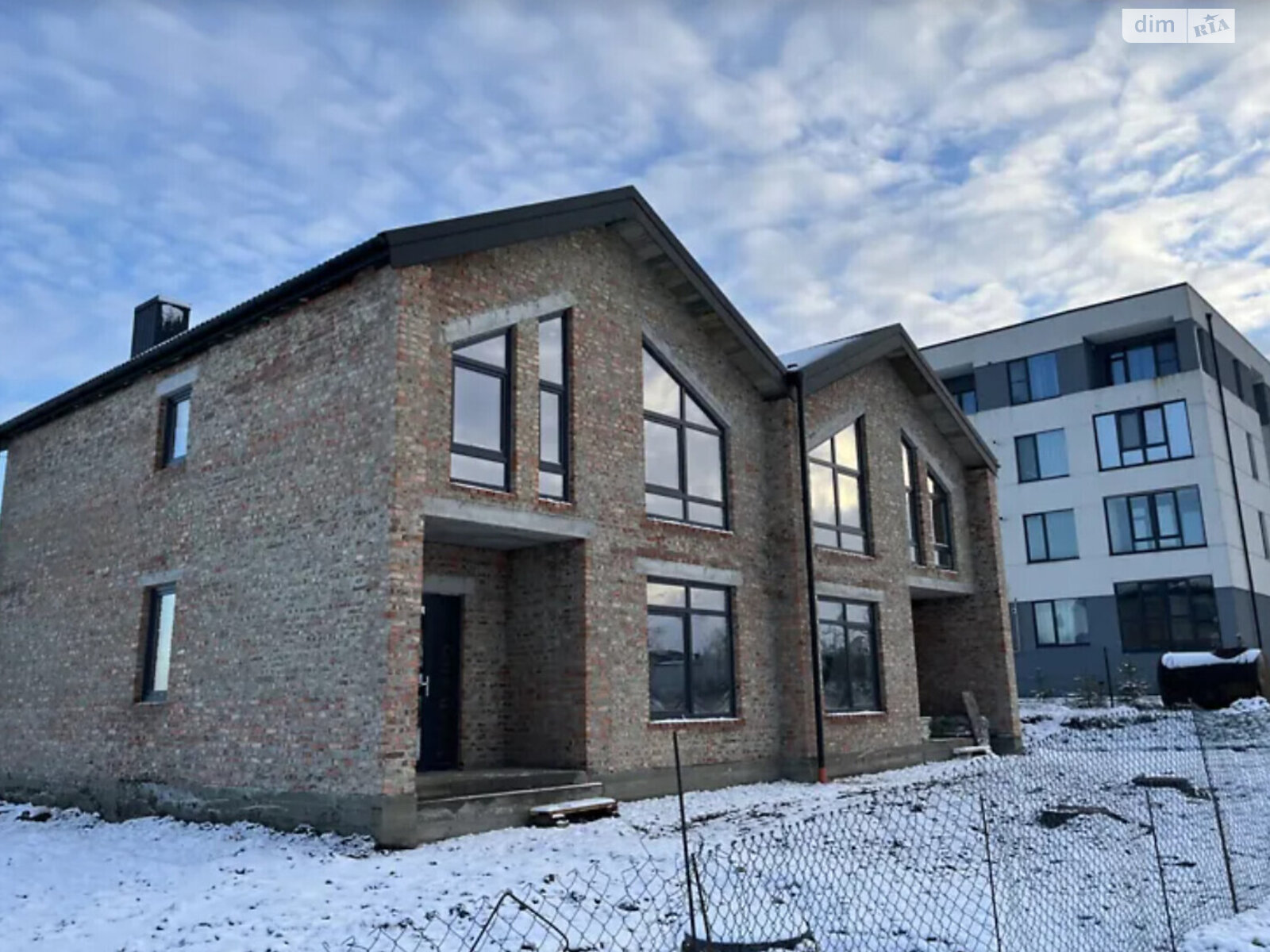 двухэтажный таунхаус, 118 кв. м, цегла. Продажа в Тернополе фото 1 двухэтажный таунхаус, 118 кв. м, цегла. Продажа в Тернополе фото 1