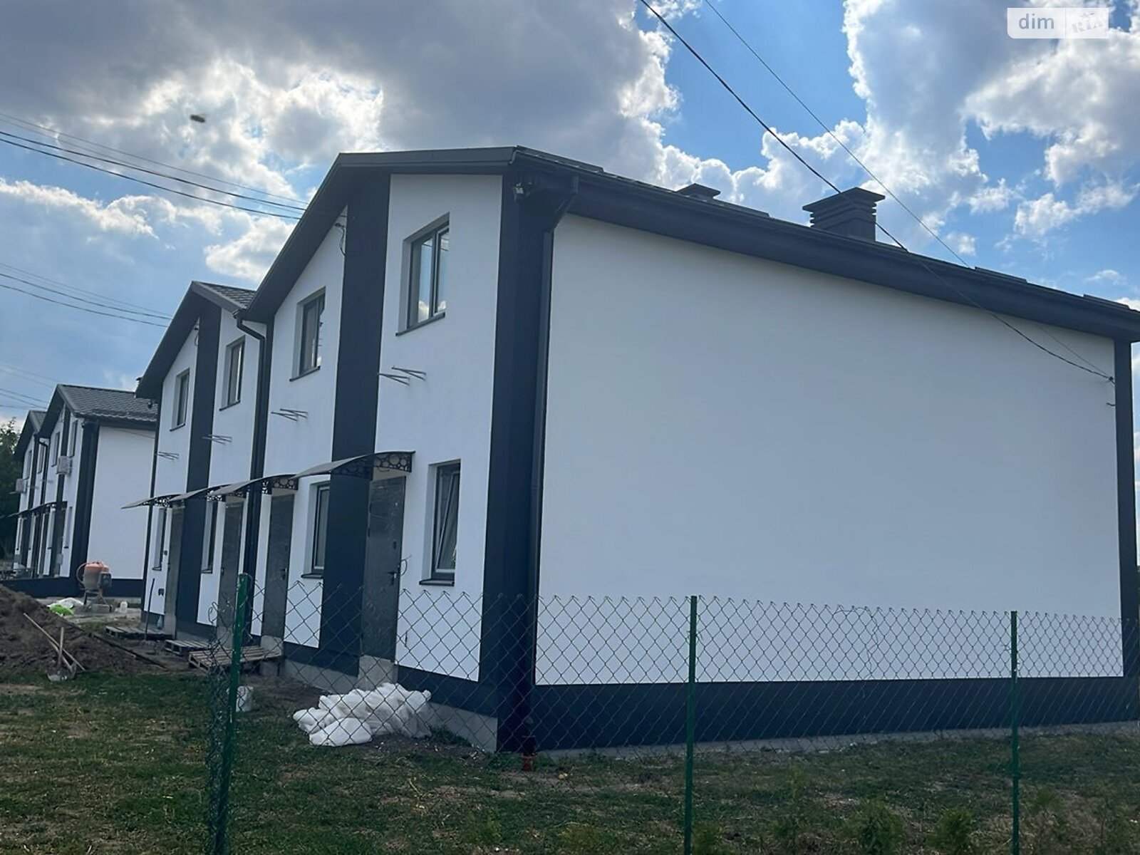 двухэтажный таунхаус, 31.6 кв. м, газобетон. Продажа в Тетиеве район Тетиев фото 1 двухэтажный таунхаус, 31.6 кв. м, газобетон. Продажа в Тетиеве район Тетиев фото 1