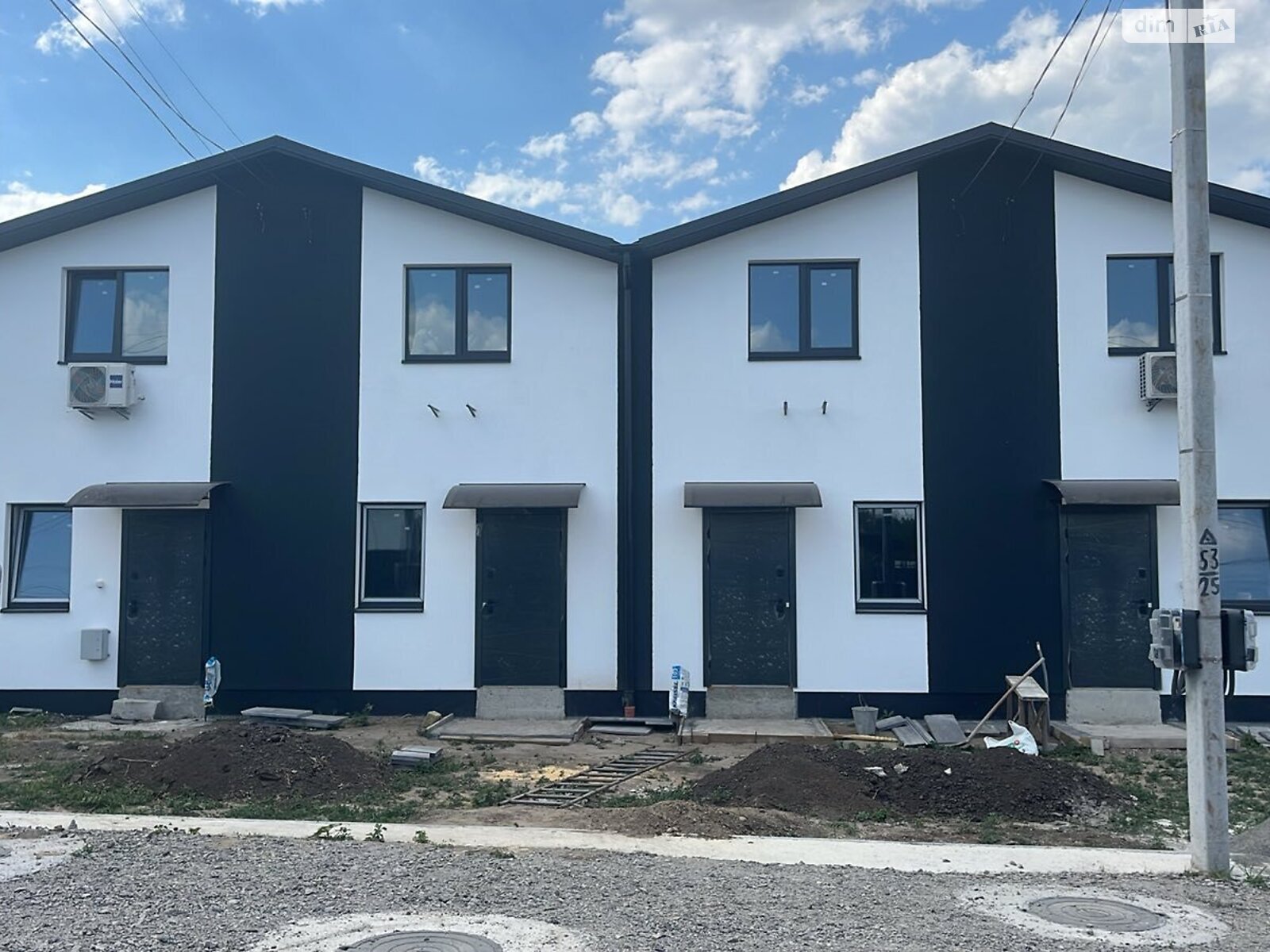 двухэтажный таунхаус, 31.6 кв. м, газобетон. Продажа в Тетиеве район Тетиев фото 1 двухэтажный таунхаус, 31.6 кв. м, газобетон. Продажа в Тетиеве район Тетиев фото 1