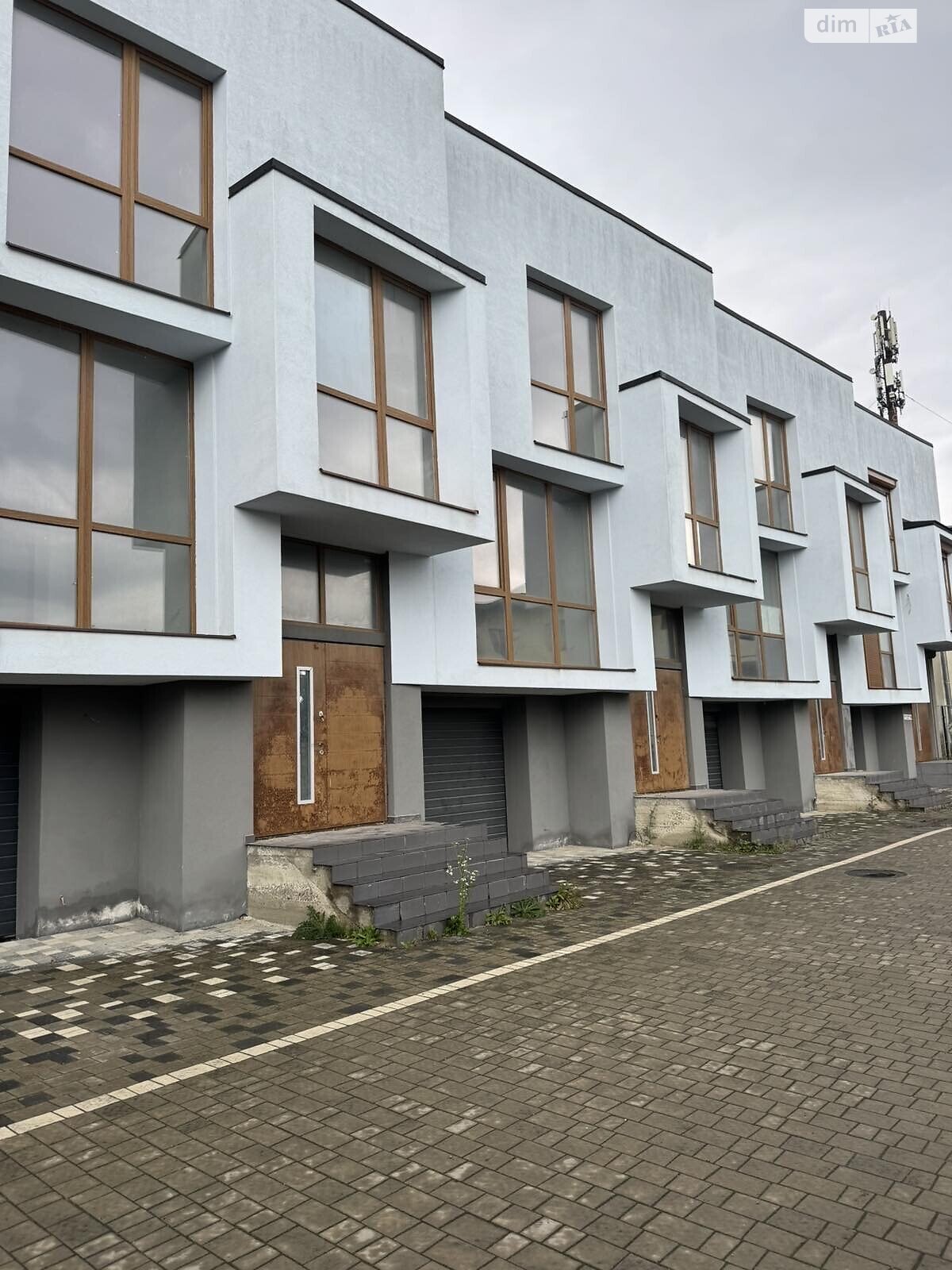 двухэтажный таунхаус, 175 кв. м, кирпич. Продажа в Трускавце район Трускавец фото 1 двухэтажный таунхаус, 175 кв. м, кирпич. Продажа в Трускавце район Трускавец фото 1