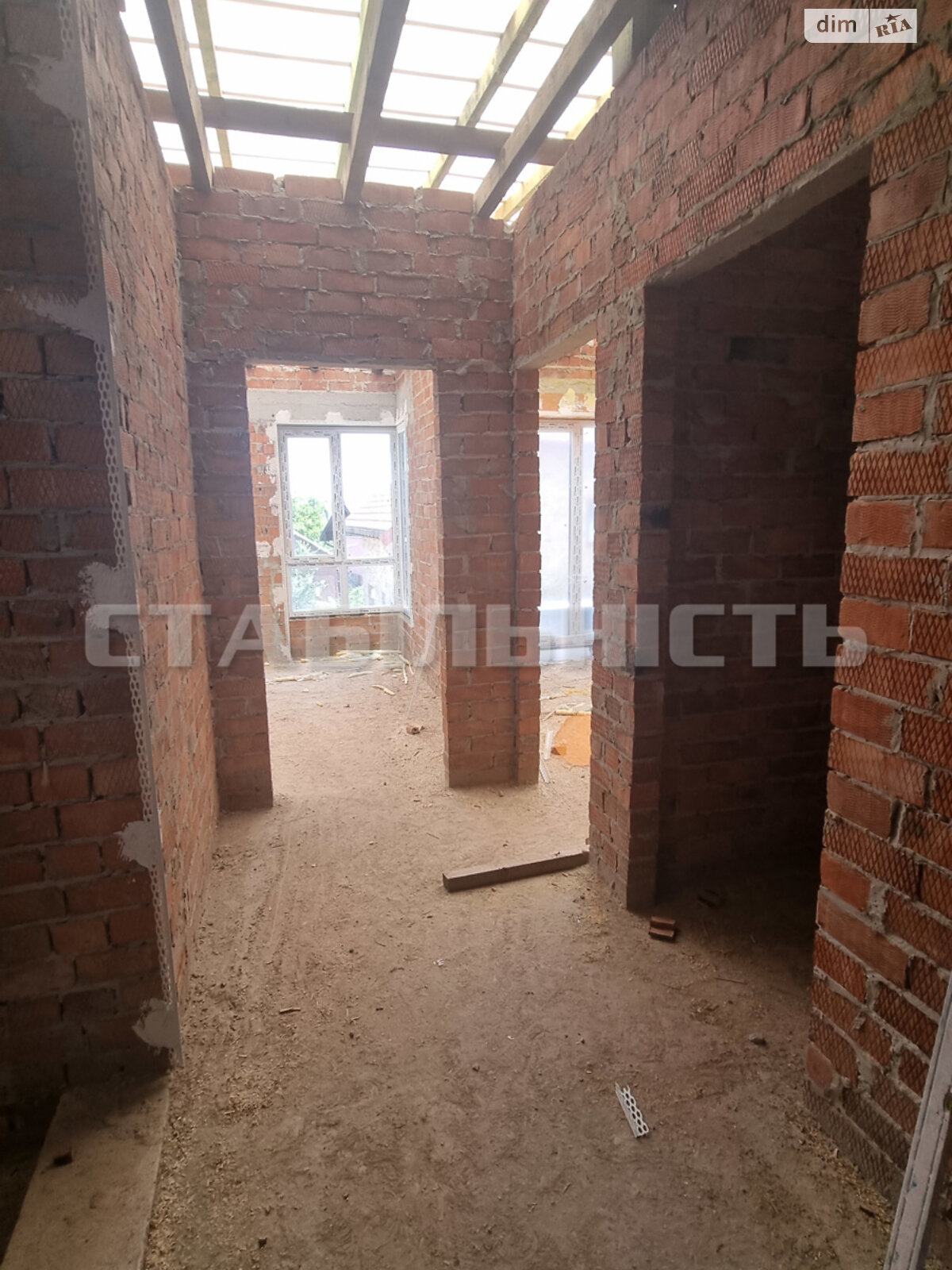 двухэтажный таунхаус, 134 кв. м, кирпич. Продажа в Угорниках фото 1 двухэтажный таунхаус, 134 кв. м, кирпич. Продажа в Угорниках фото 1