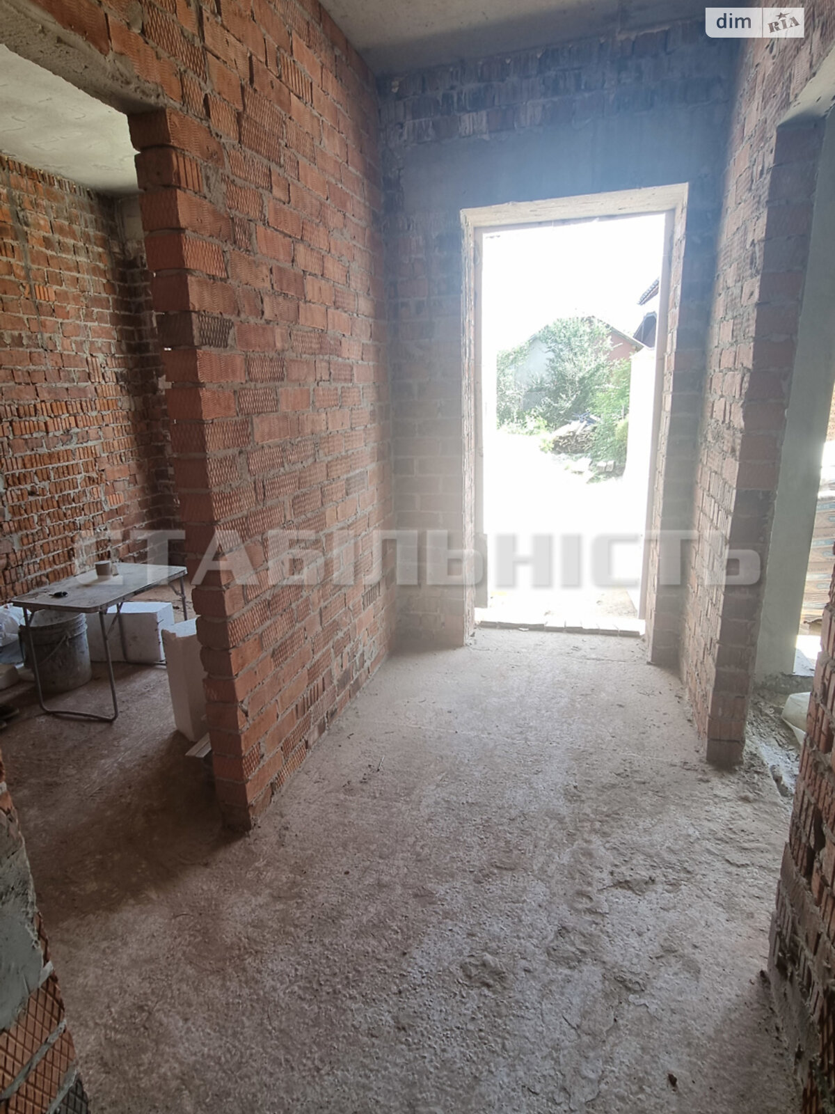 двухэтажный таунхаус, 134 кв. м, кирпич. Продажа в Угорниках фото 1 двухэтажный таунхаус, 134 кв. м, кирпич. Продажа в Угорниках фото 1