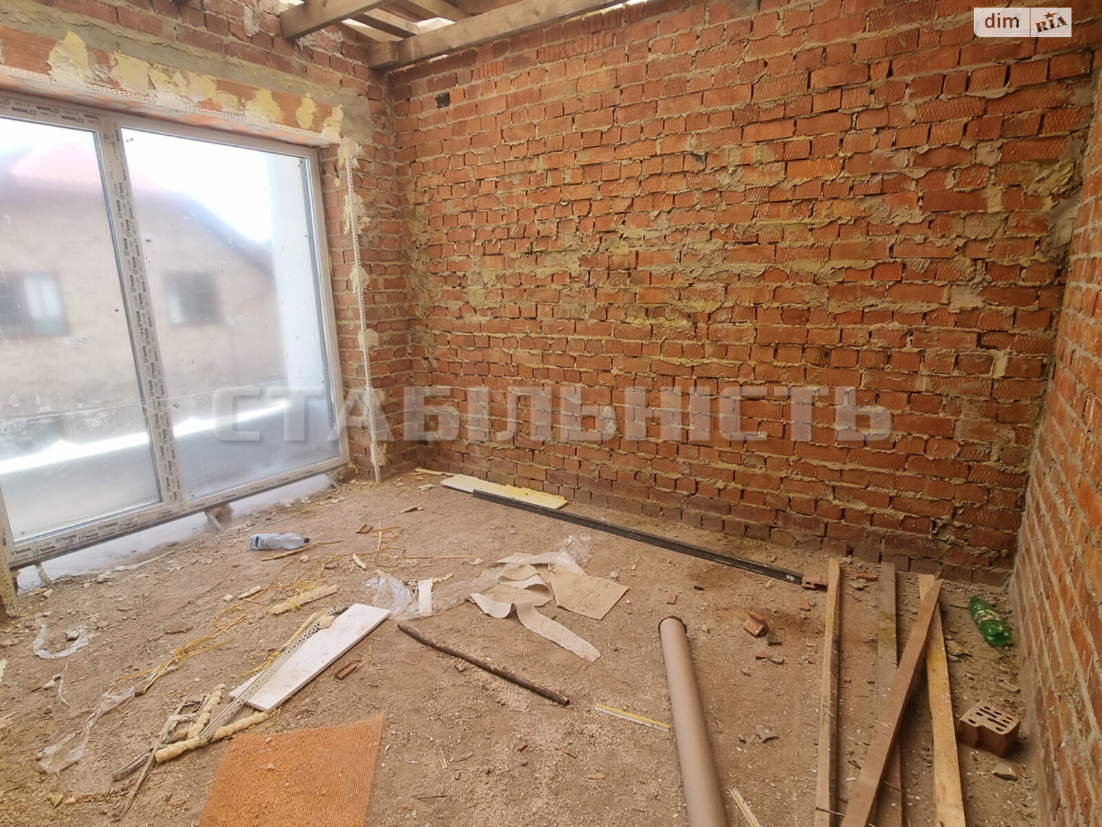 двухэтажный таунхаус, 134 кв. м, кирпич. Продажа в Угорниках фото 1 двухэтажный таунхаус, 134 кв. м, кирпич. Продажа в Угорниках фото 1