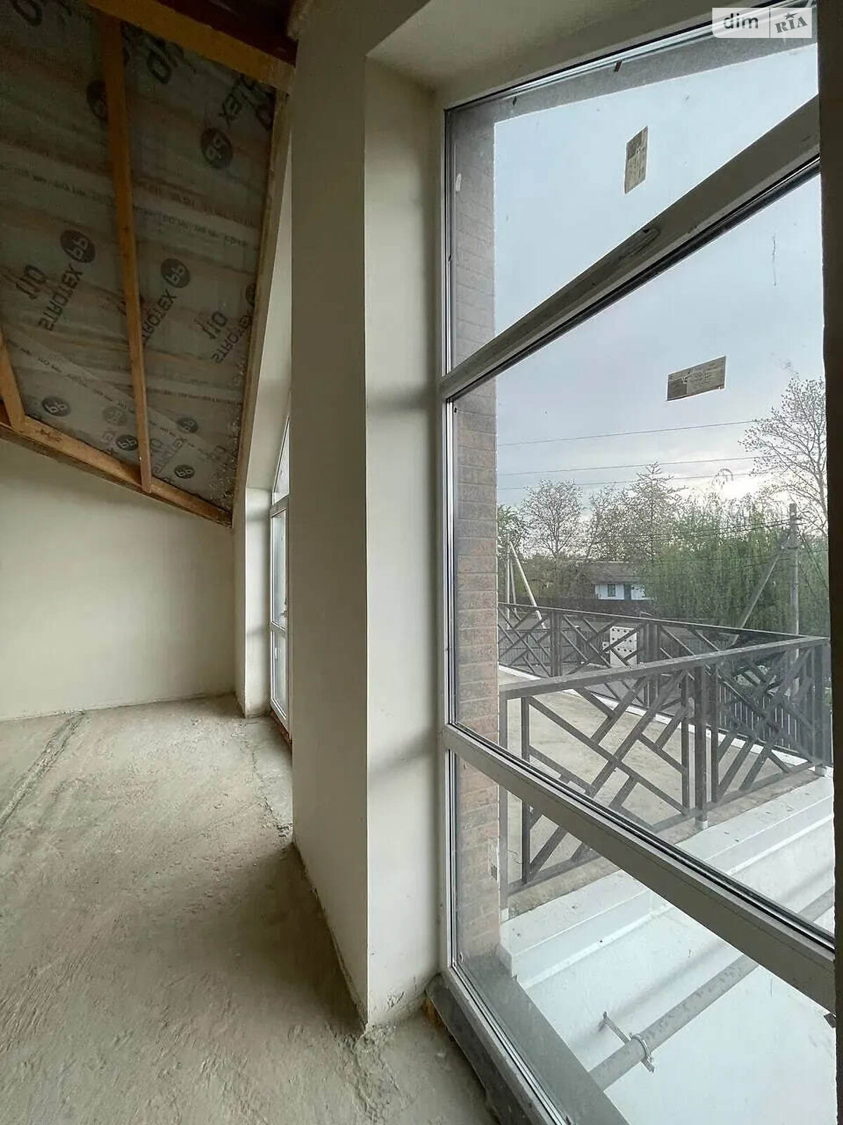 двухэтажный таунхаус, 140 кв. м, кирпич. Продажа в Угорниках фото 1