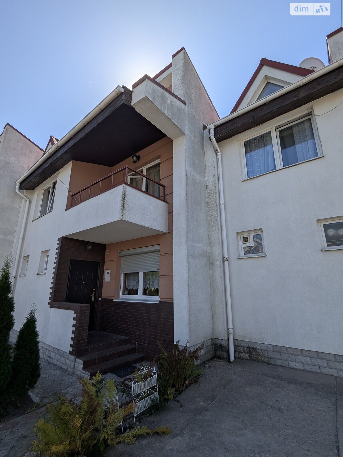 двухэтажный таунхаус, 90 кв. м, кирпич. Продажа в Угринове фото 1