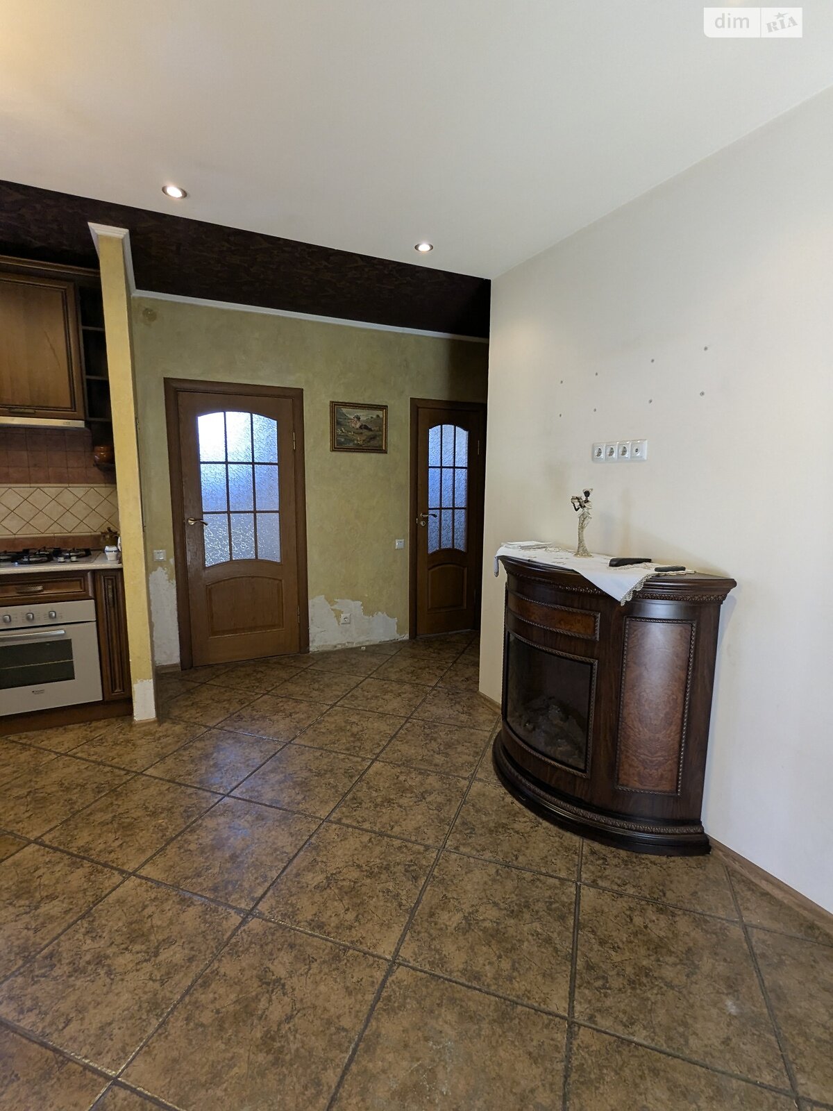 двухэтажный таунхаус, 90 кв. м, кирпич. Продажа в Угринове фото 1