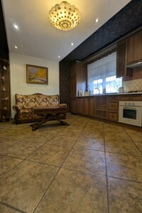 двухэтажный таунхаус, 90 кв. м, кирпич. Продажа в Угринове фото 2