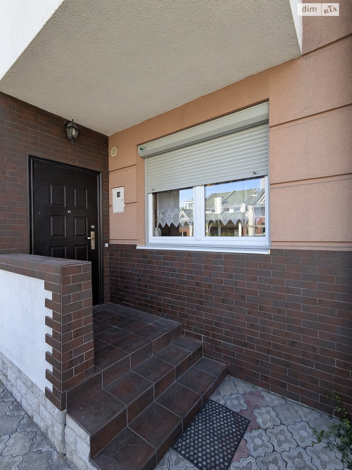 двухэтажный таунхаус, 90 кв. м, кирпич. Продажа в Угринове фото 1