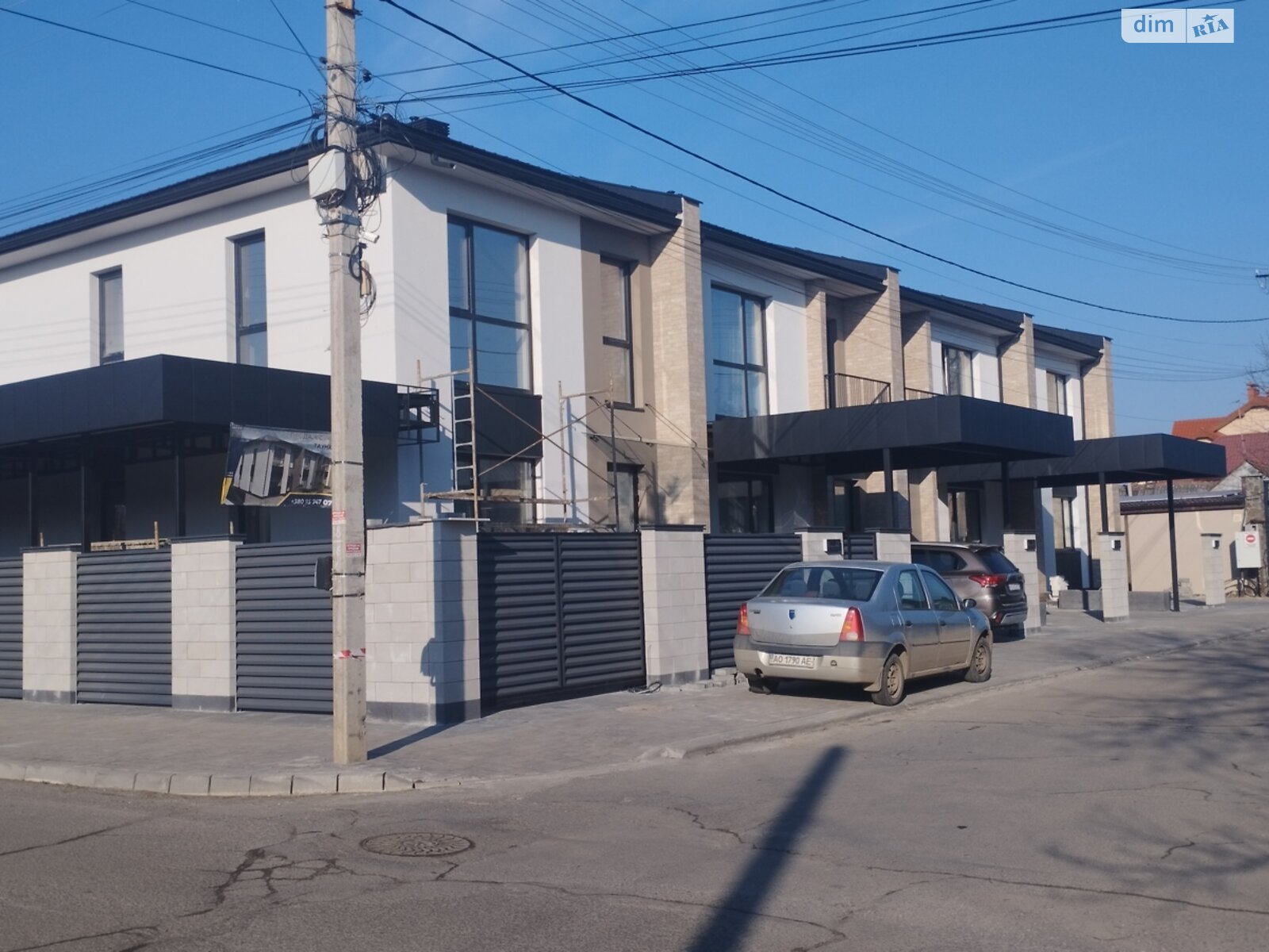 двоповерховий таунхаус, 135 кв. м, кирпич. Продаж у Ужгороді фото 1 двоповерховий таунхаус, 135 кв. м, кирпич. Продаж у Ужгороді фото 1